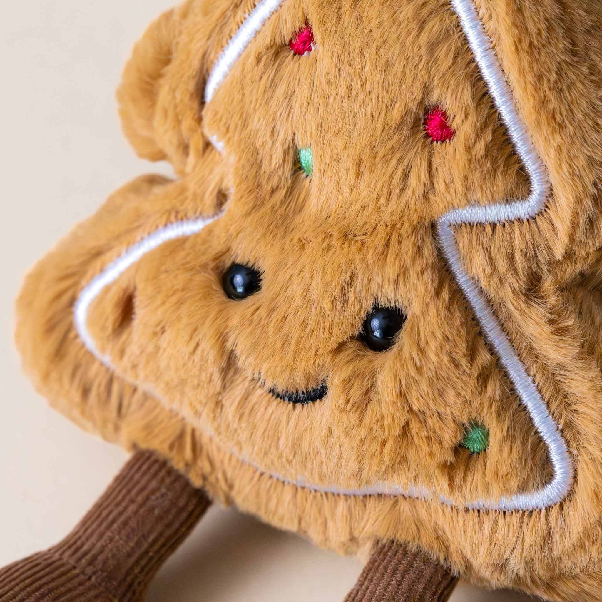 amuseable-gingerbread-cookie-tree-stuffed-toy-smiling-face