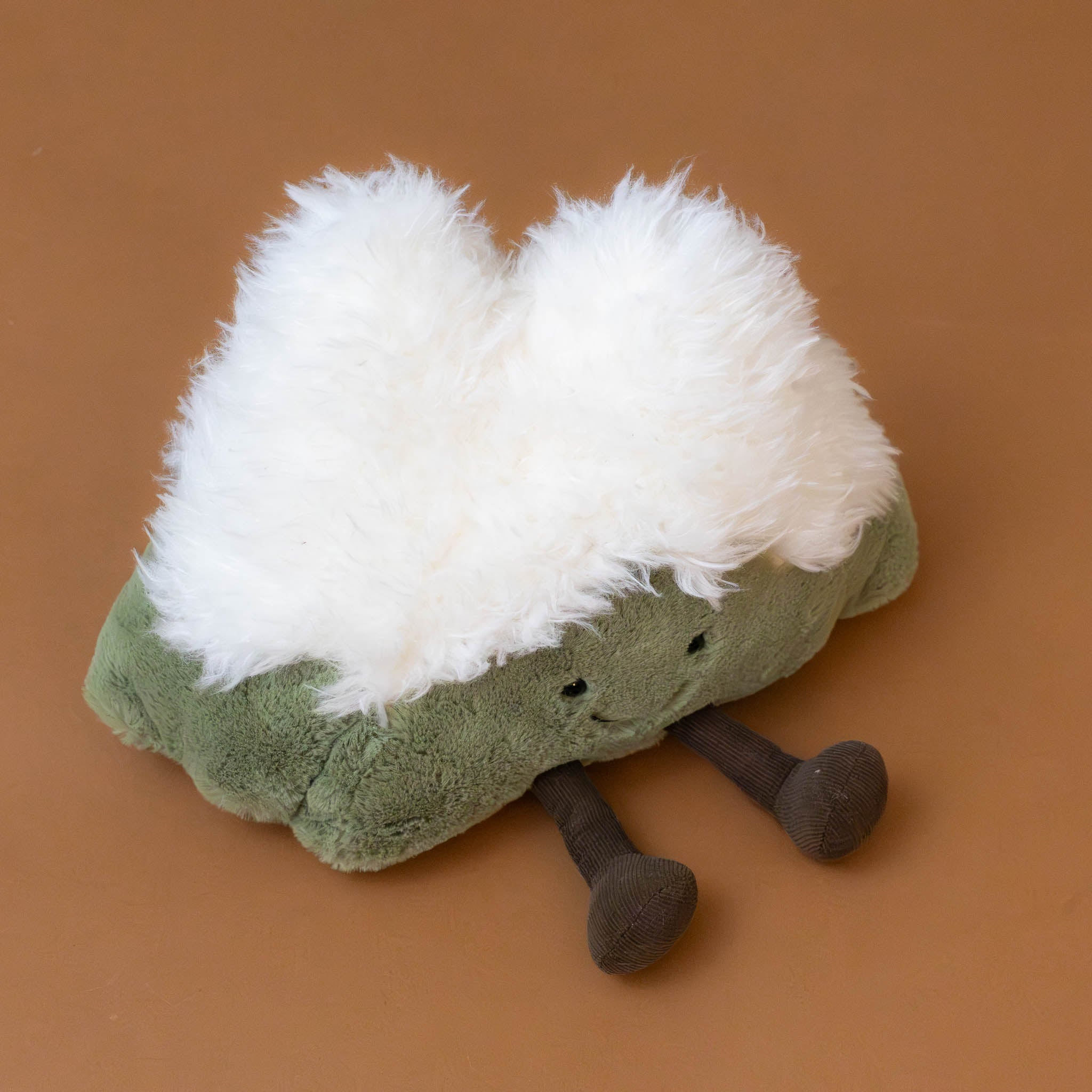 amuseable-green-mountain-with-white-fur-top-stuffed-toy