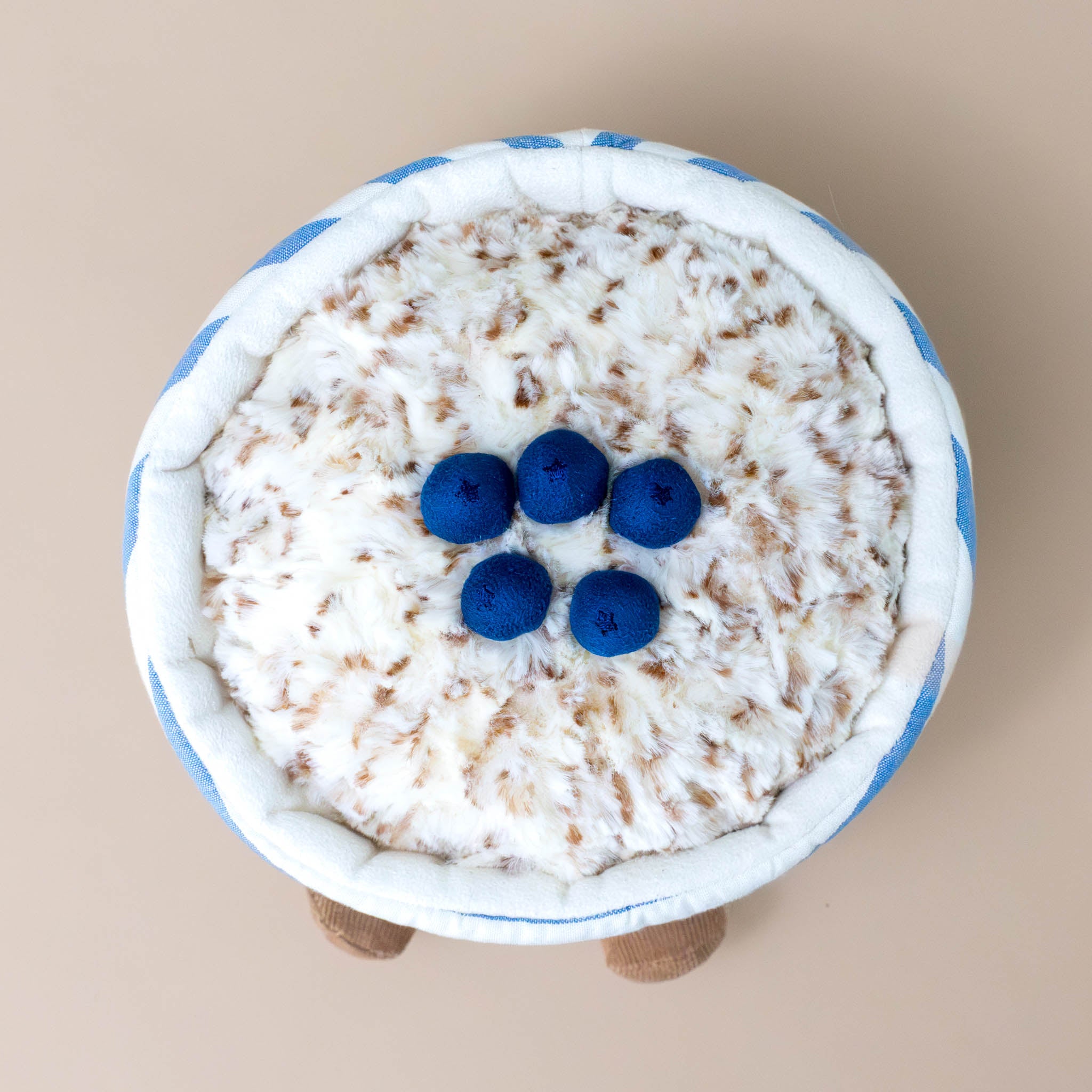 amuseable-oats-with-blue-berries-on-top