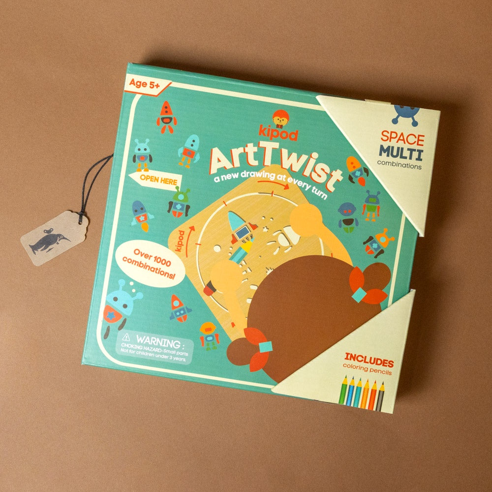 artwist-art-kit-space with-colorful-drawings