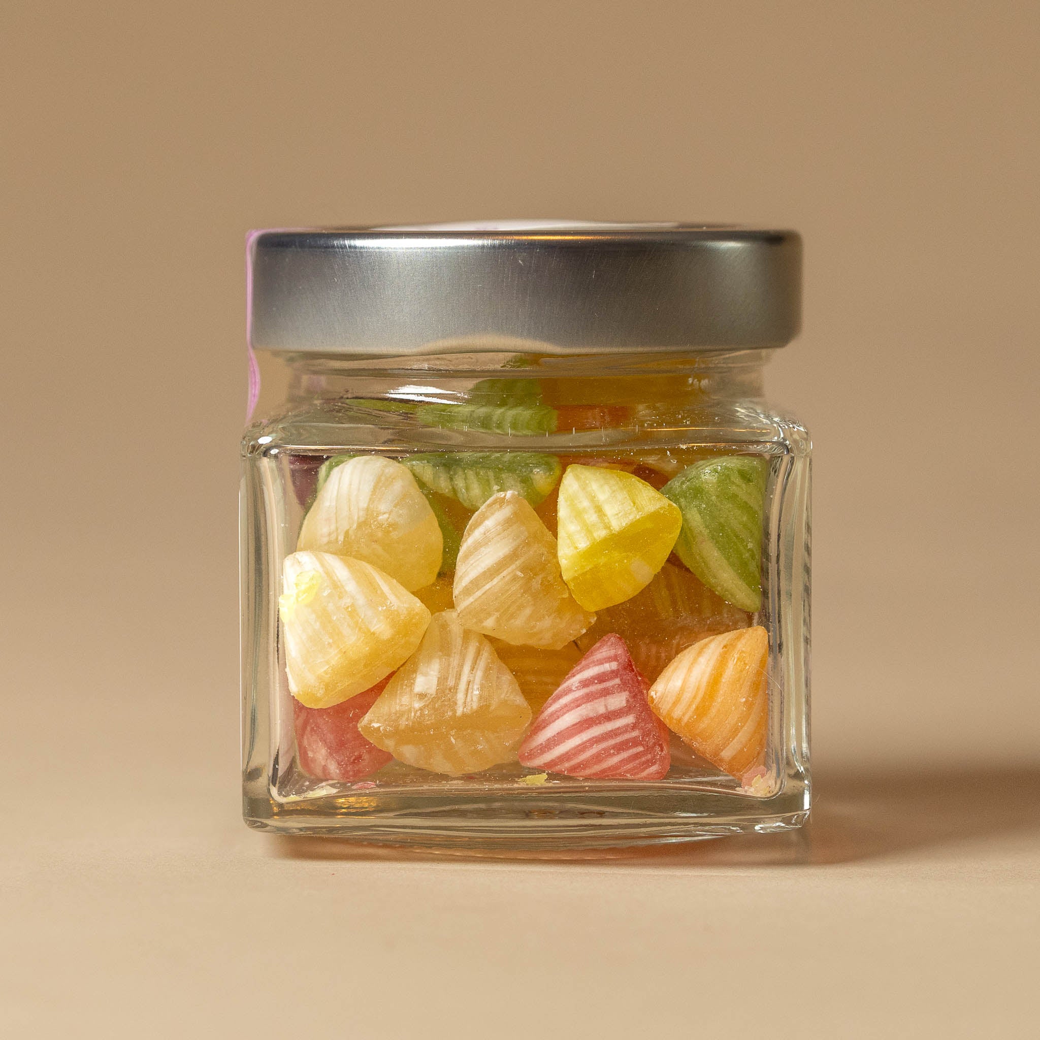 berlingots-hard-candies-in-glass-jar-colorful
