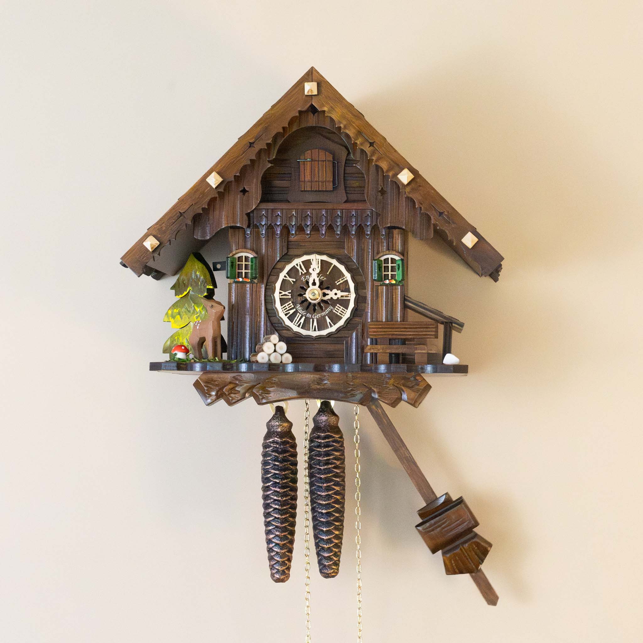 Black Forest Mechanical Cuckoo Clock | Woodland Chalet