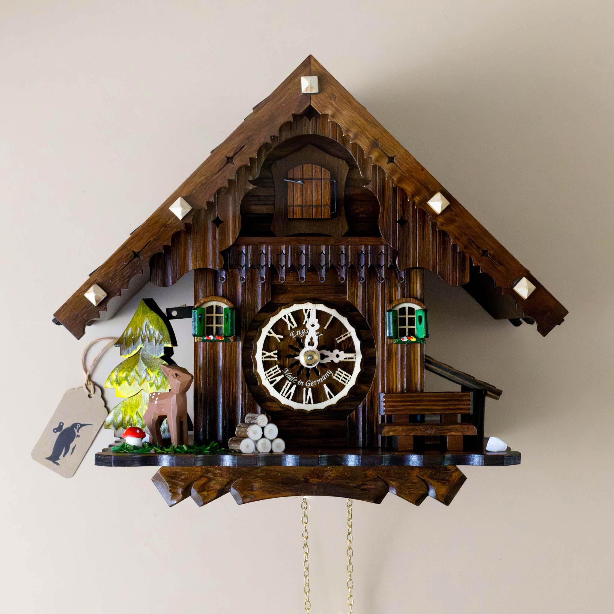 black-forest-mechanical-cuckoo-clock-woodland-chalet