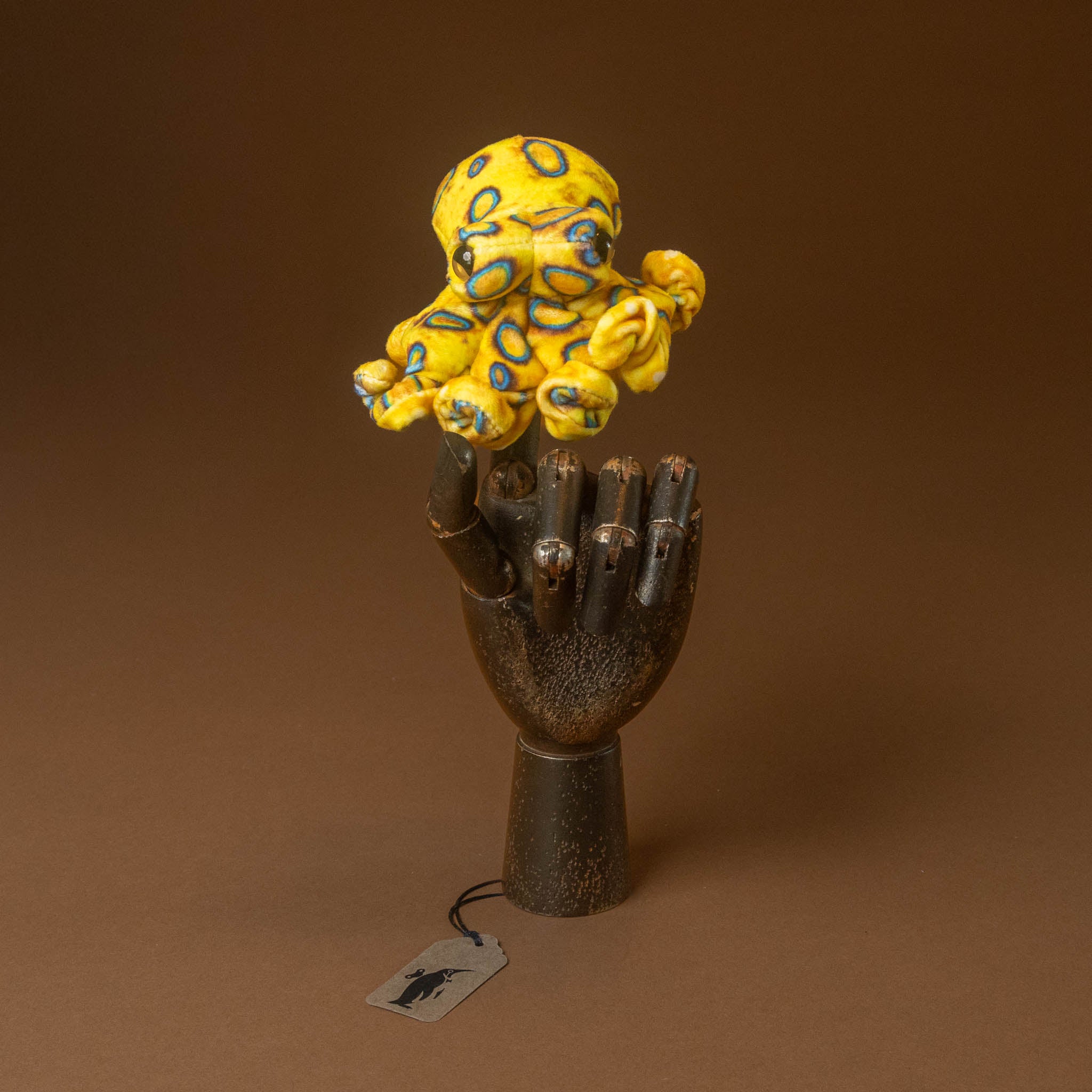 blue-ringed-octopus-finger-puppet