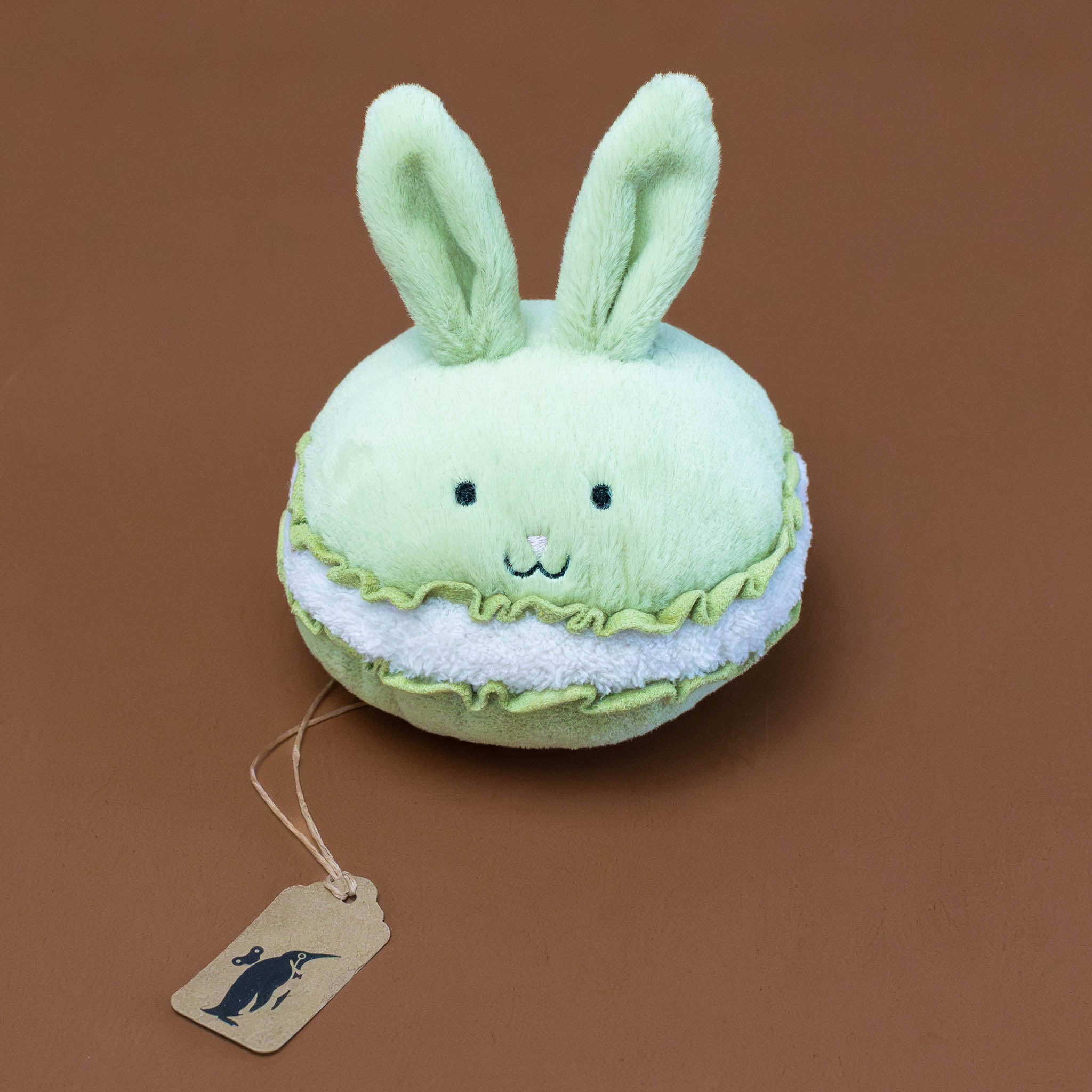 dainty-dessert-mint-bunny-macaron