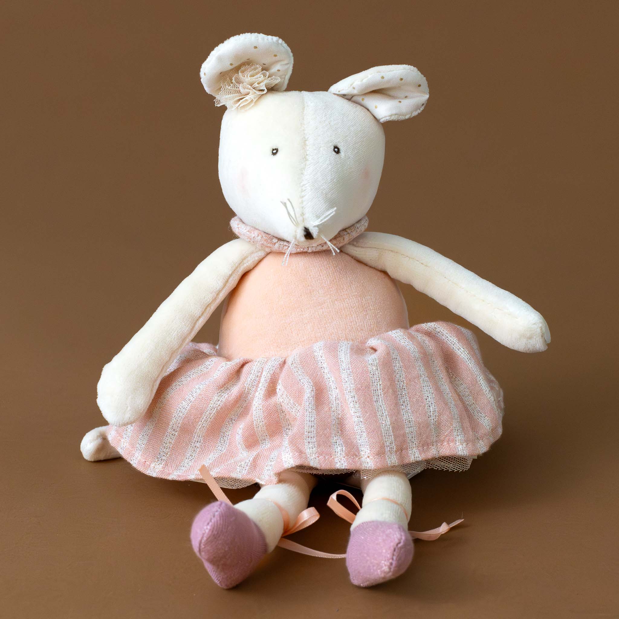 Dance Mouse Anna with Gift Box