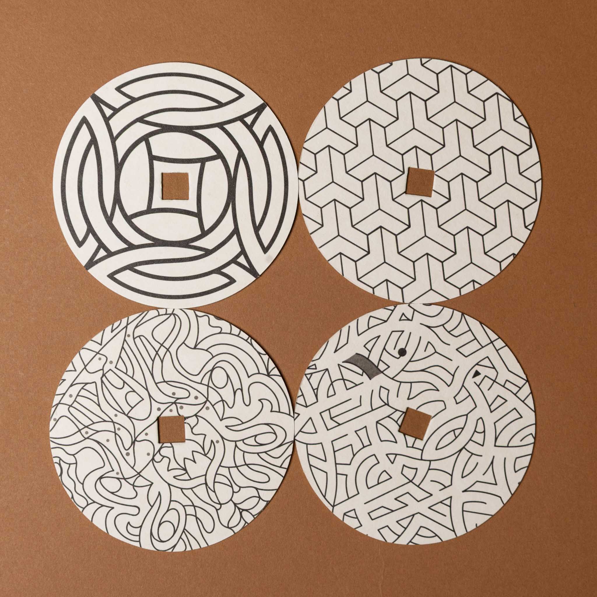 design-your-own-wooden-spinning-top-kit-with-example-interchangeable-plates