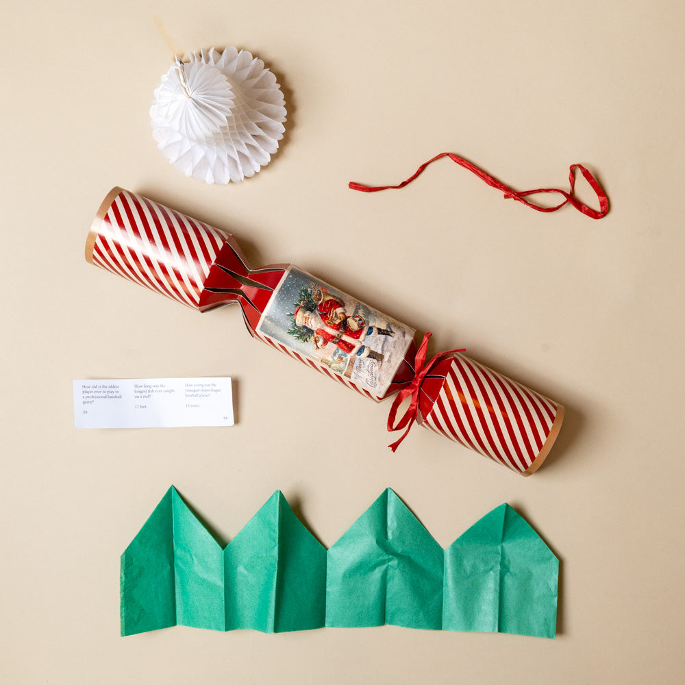 eco-friendly-christmas-crackers-father-christmas-joke-hat-and-decoration