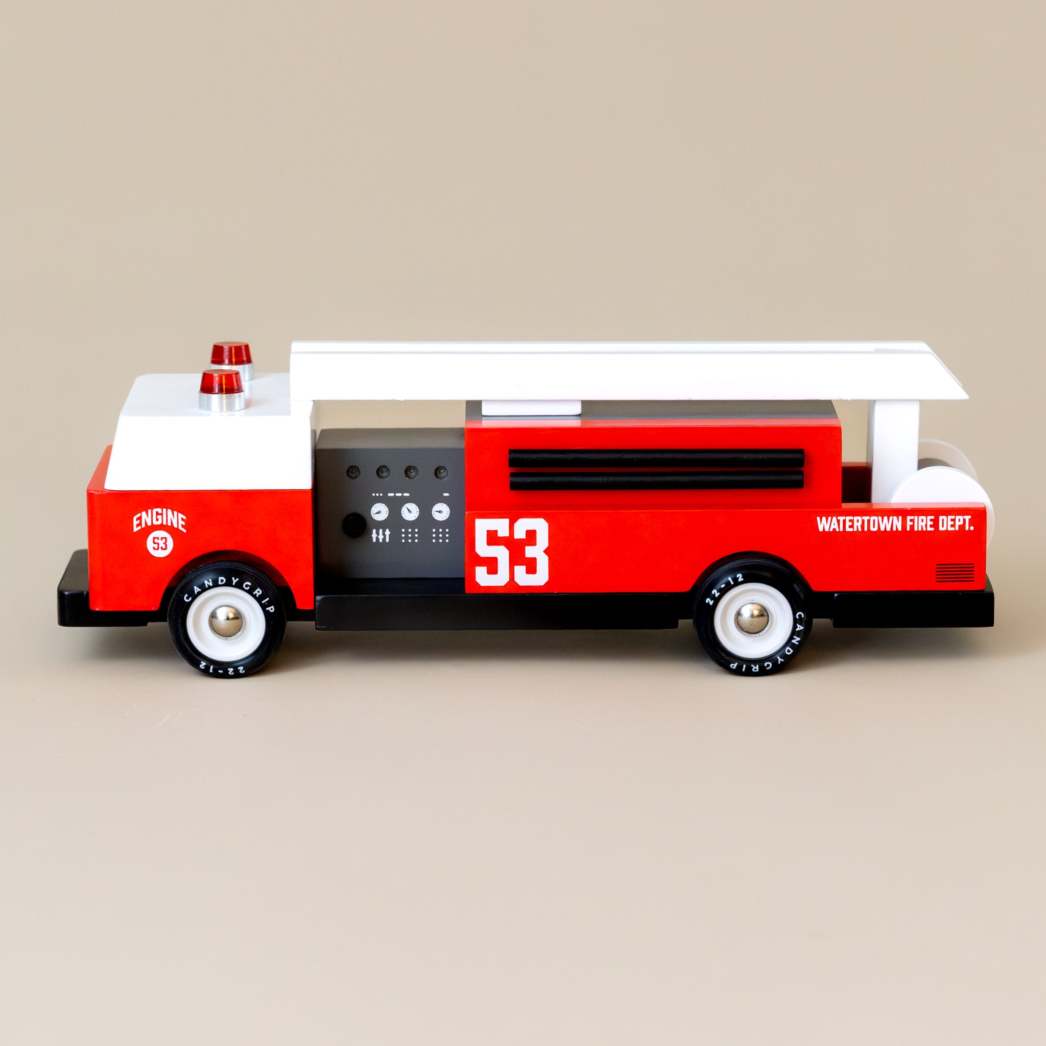 red-engine-53-fire-truck-wooden-vehicle-with-ladder