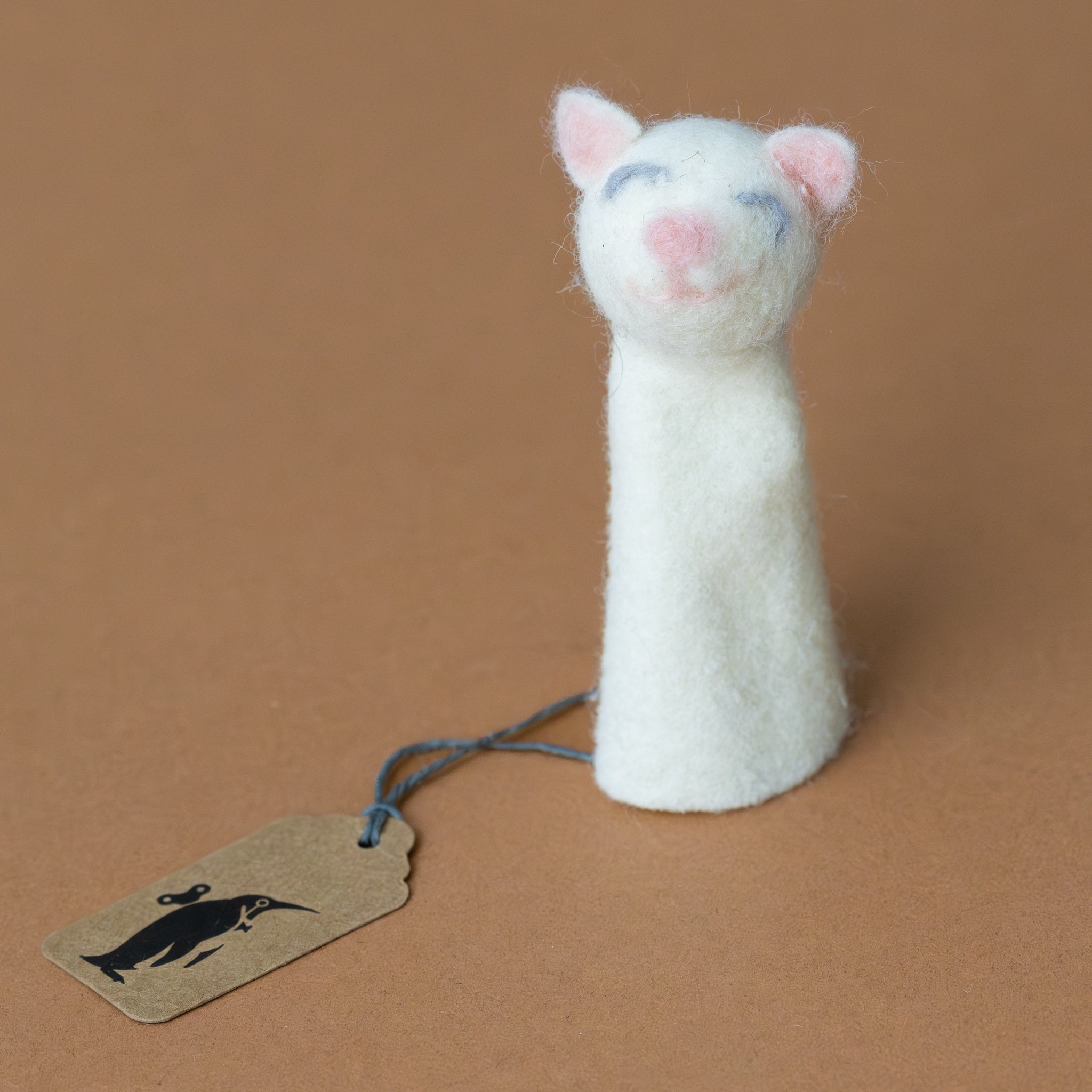 felt-cat-finger-puppet-white