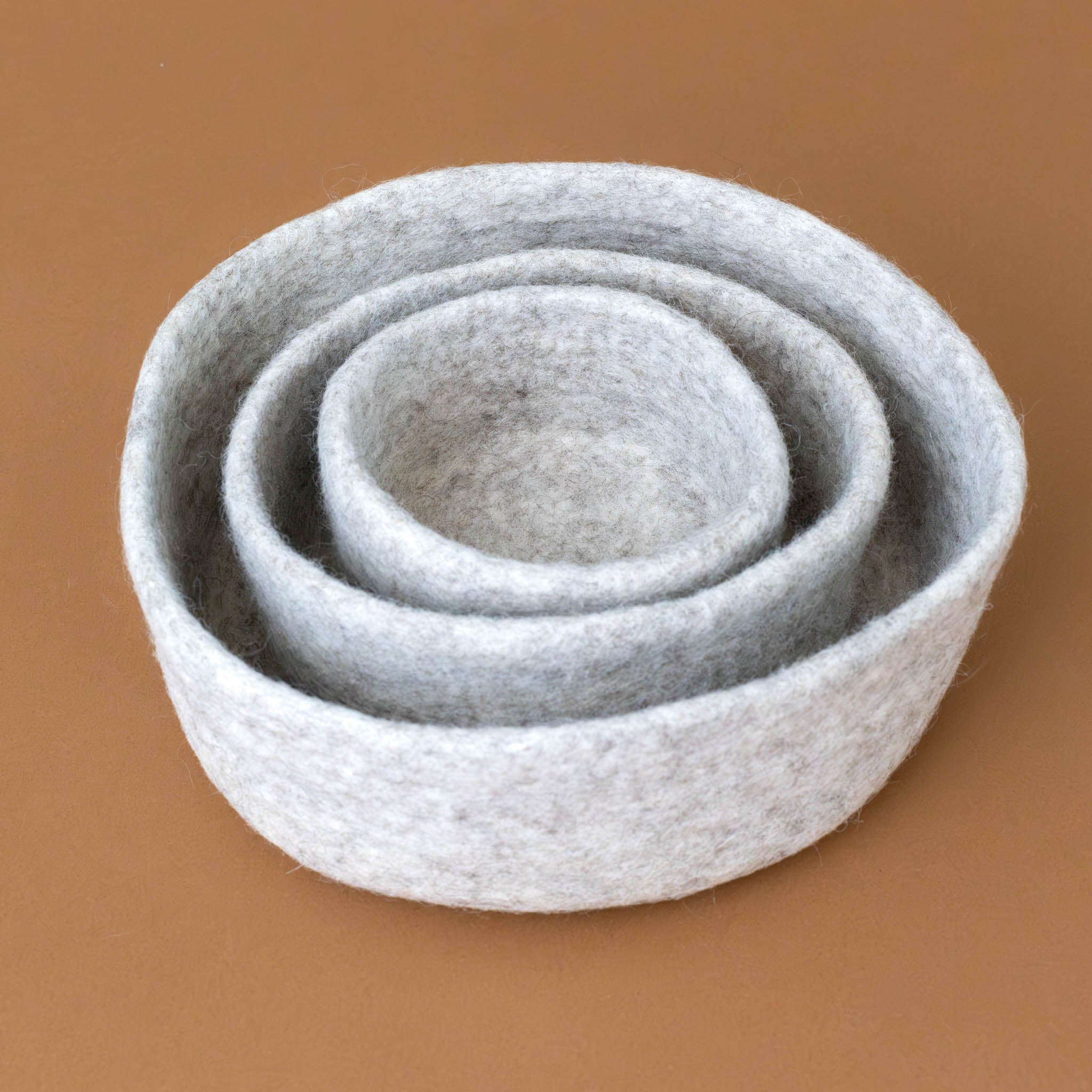 felt-dish--heather-grey---large-medium-small-nested