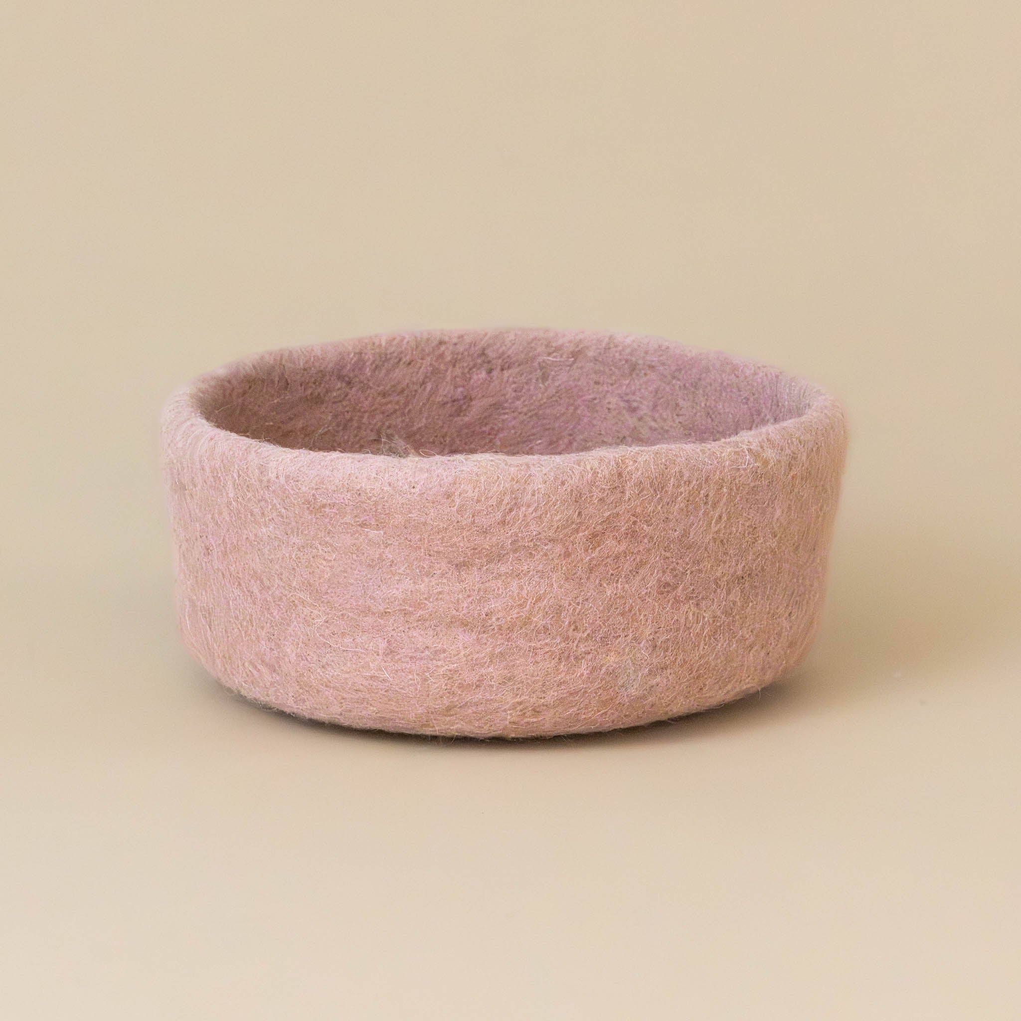 felt-dish-blush-medium