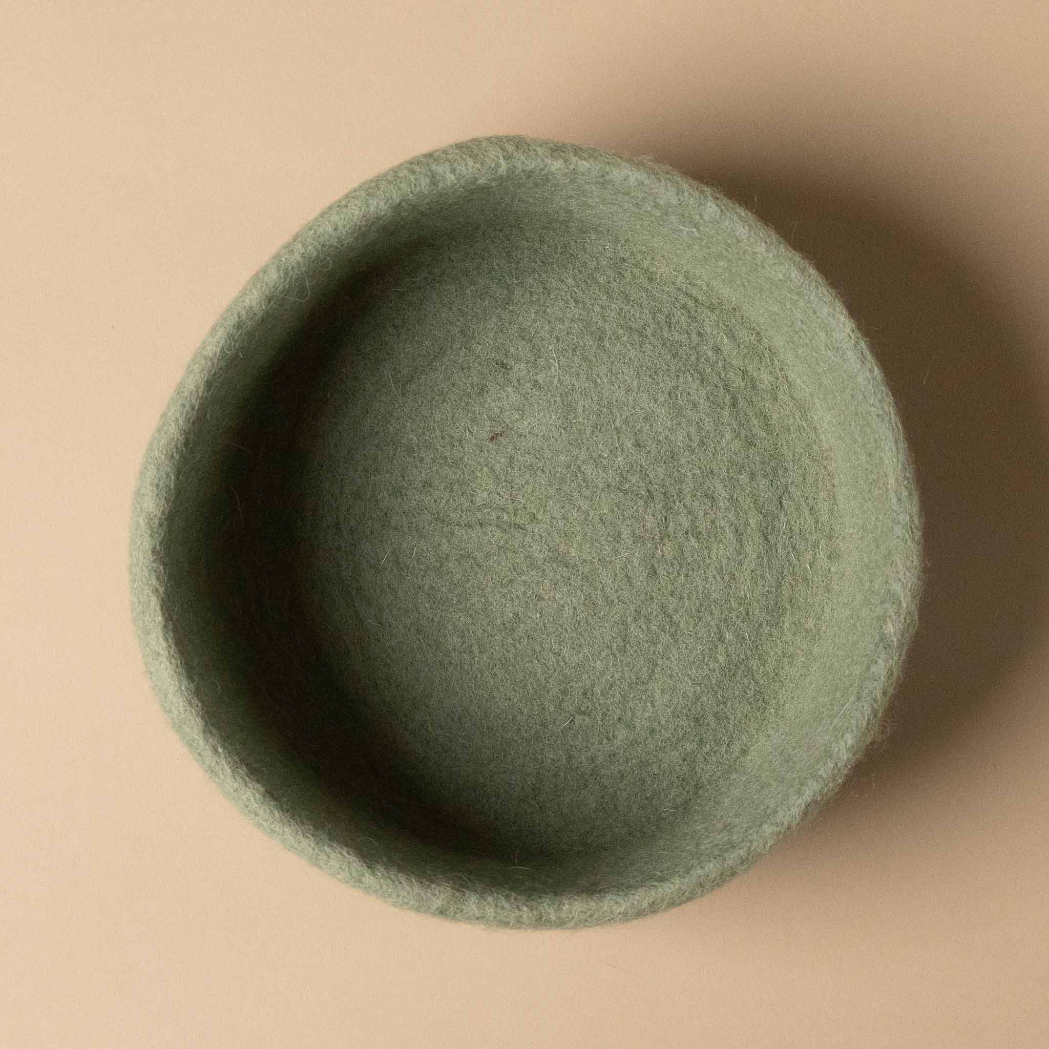 felt-dish-mint-green-medium
