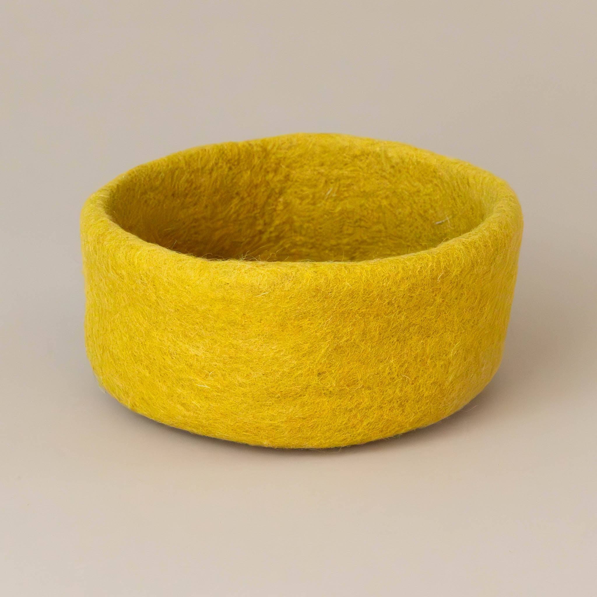 felt-dish-ochre-medium