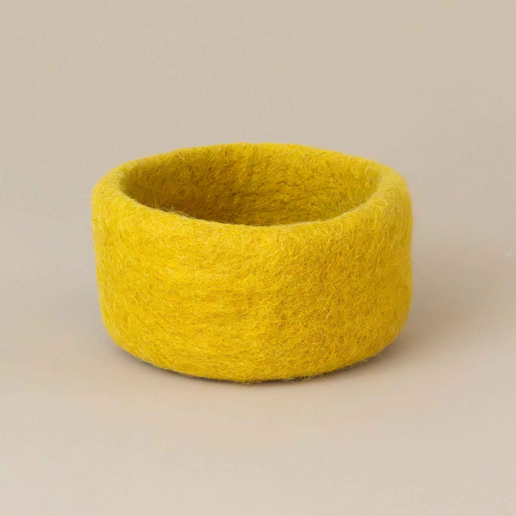 felt-dish-ochre-small