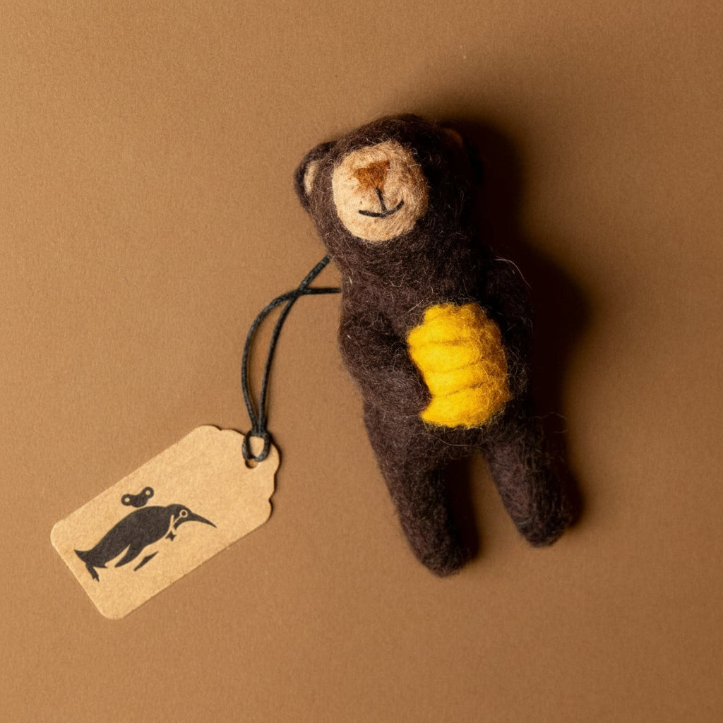 felt-ed-brown-honey-bear-finger-puppet