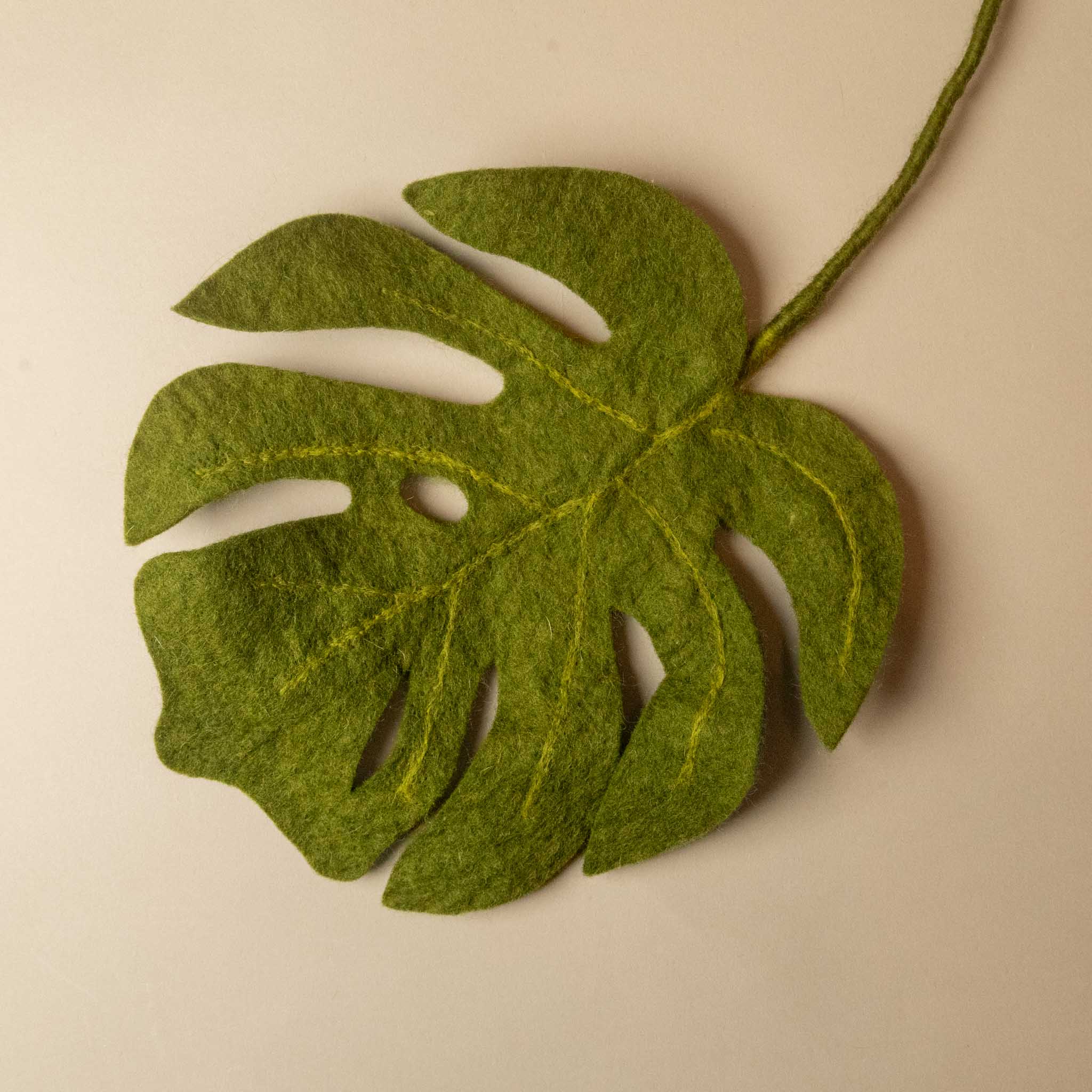 felt-monstera-leaf-branch-green
