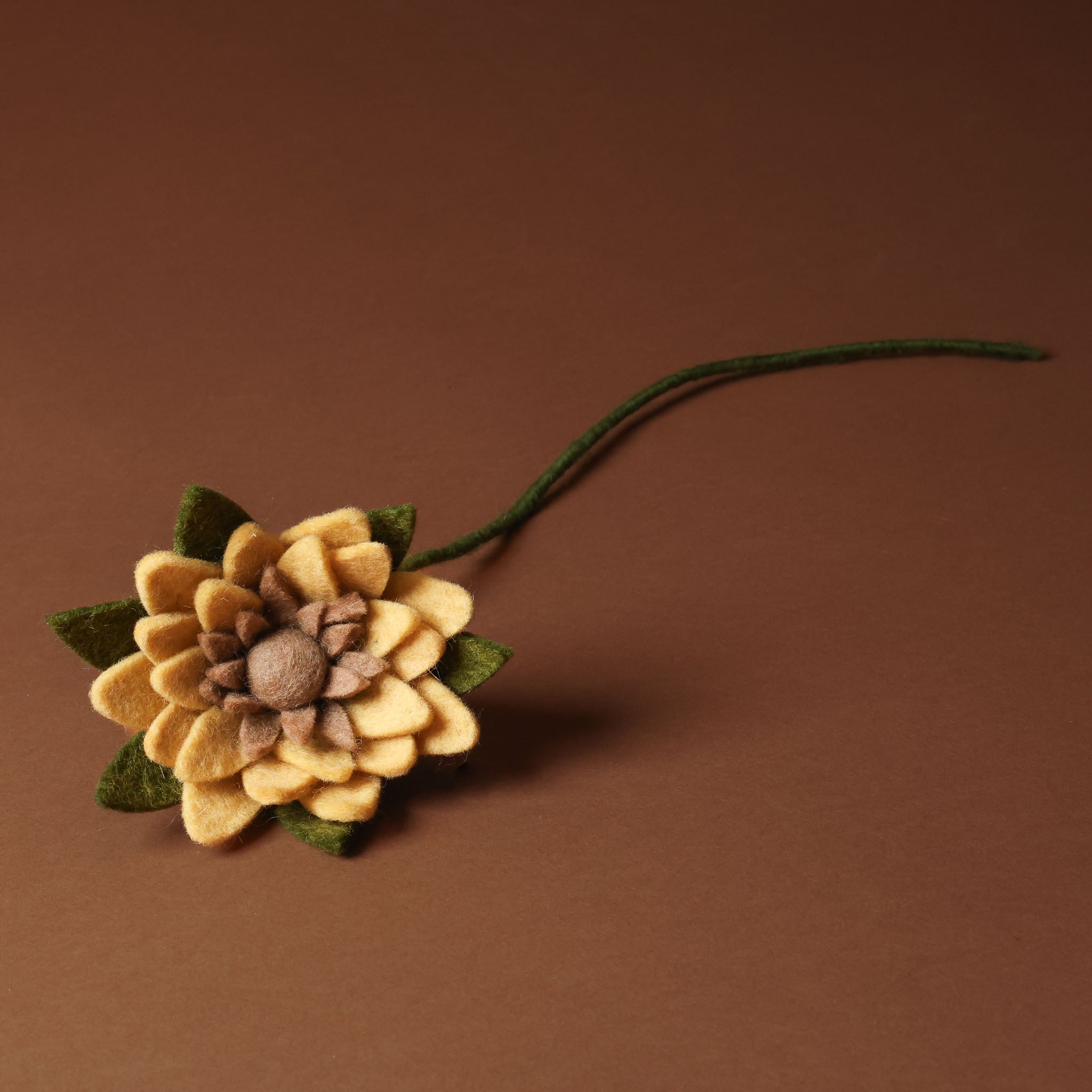 felt-sunflower-stem-butter_
