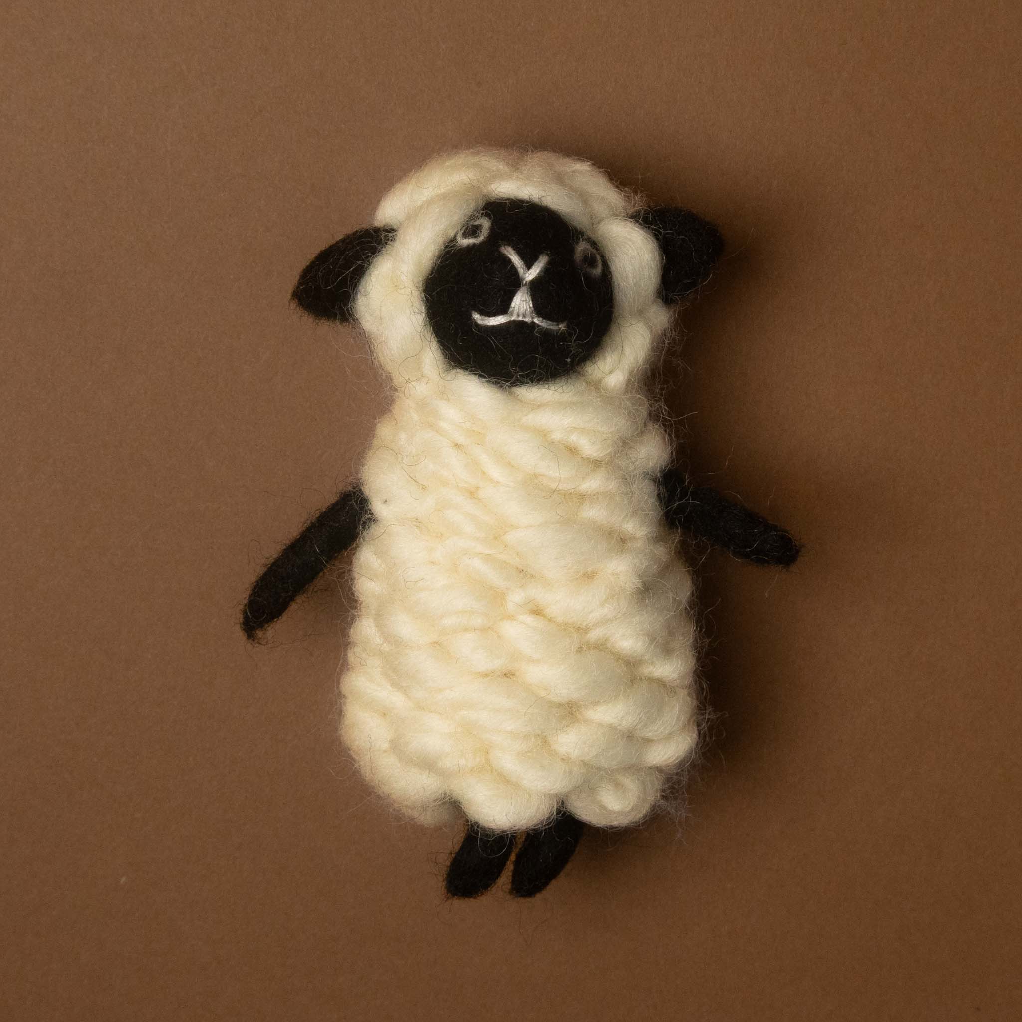 felted-finger-puppet-wooly-sheep-white