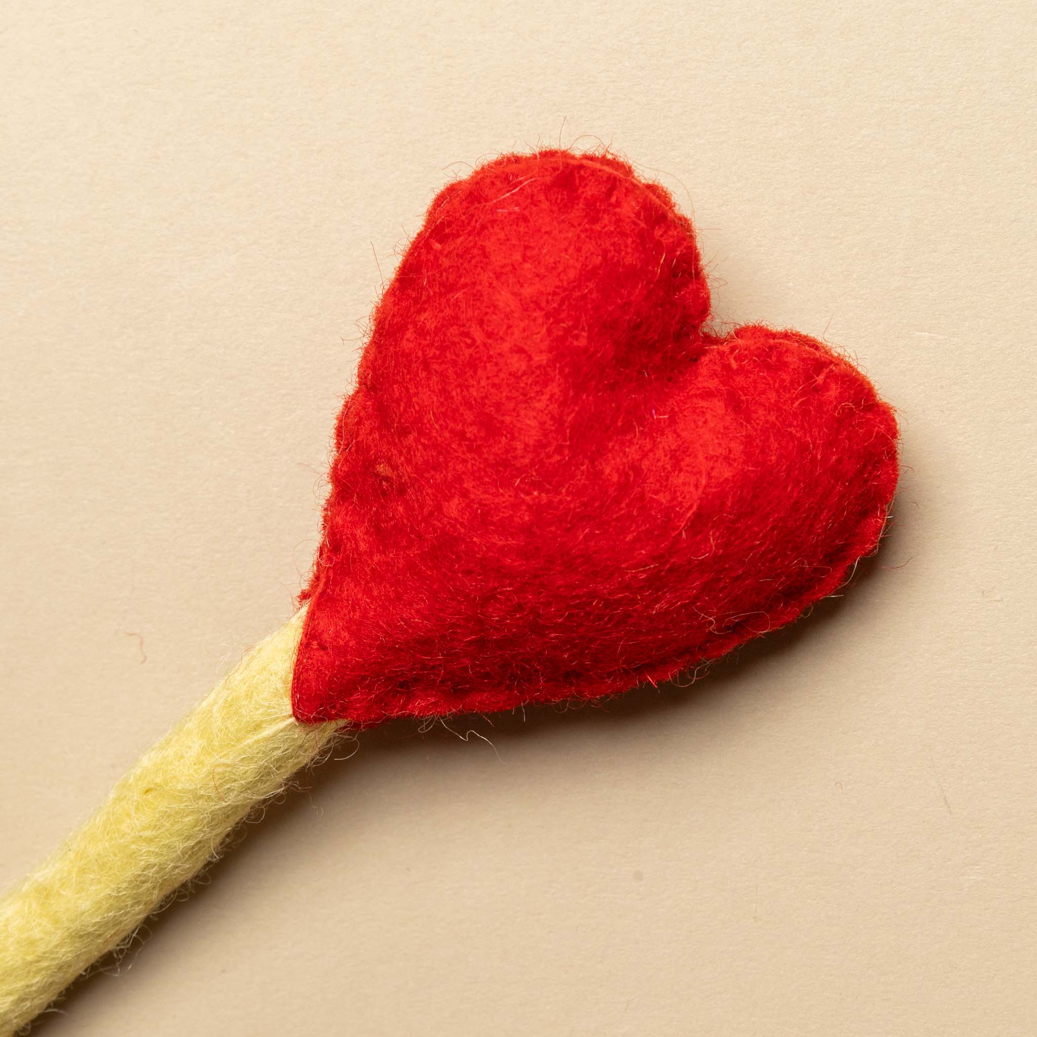 felted-heart-stem-red