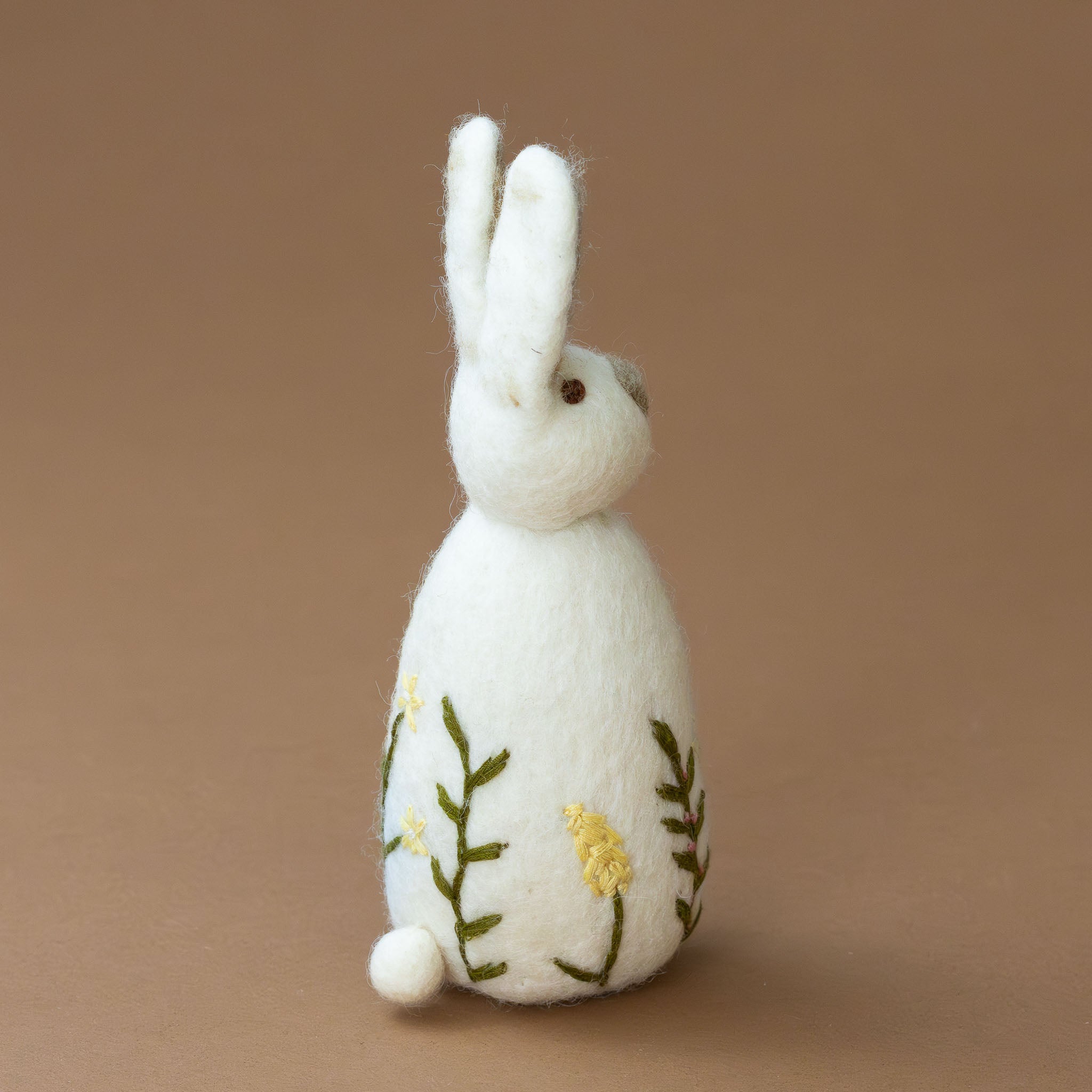 felted-pom-bunny-with-floral-embroidery-white-tail