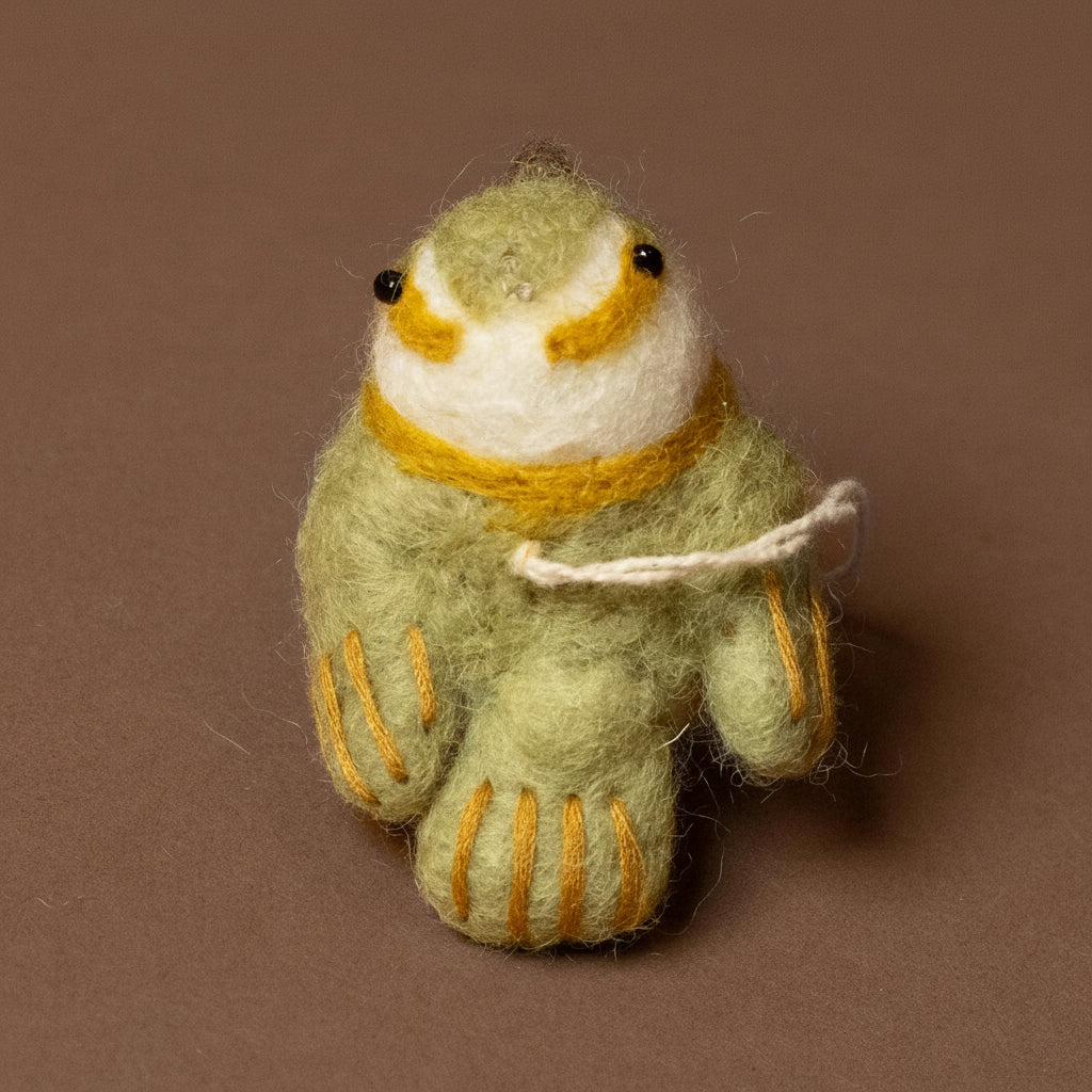 felted-spinus-bird-ornament--green-green
