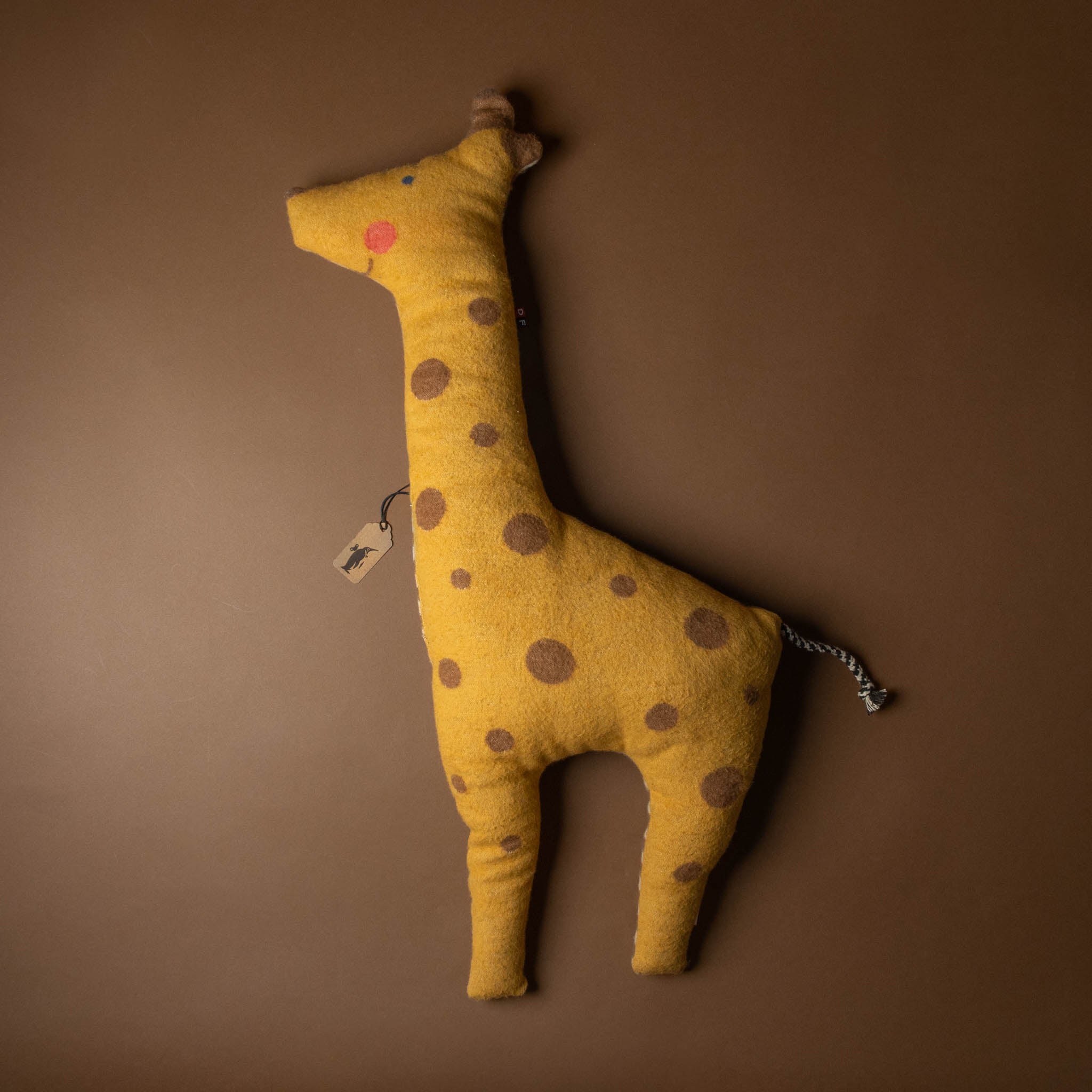 giraffe-cushion-pillow