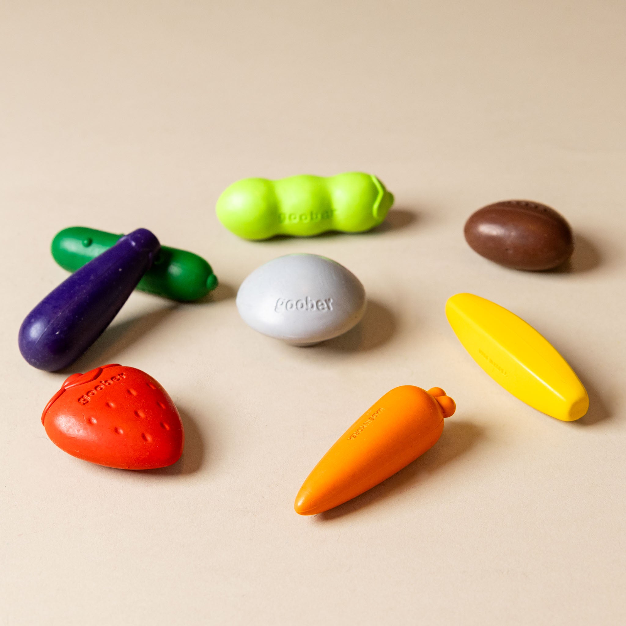 goober-farm-crayon Colorful vegetables on a beige background