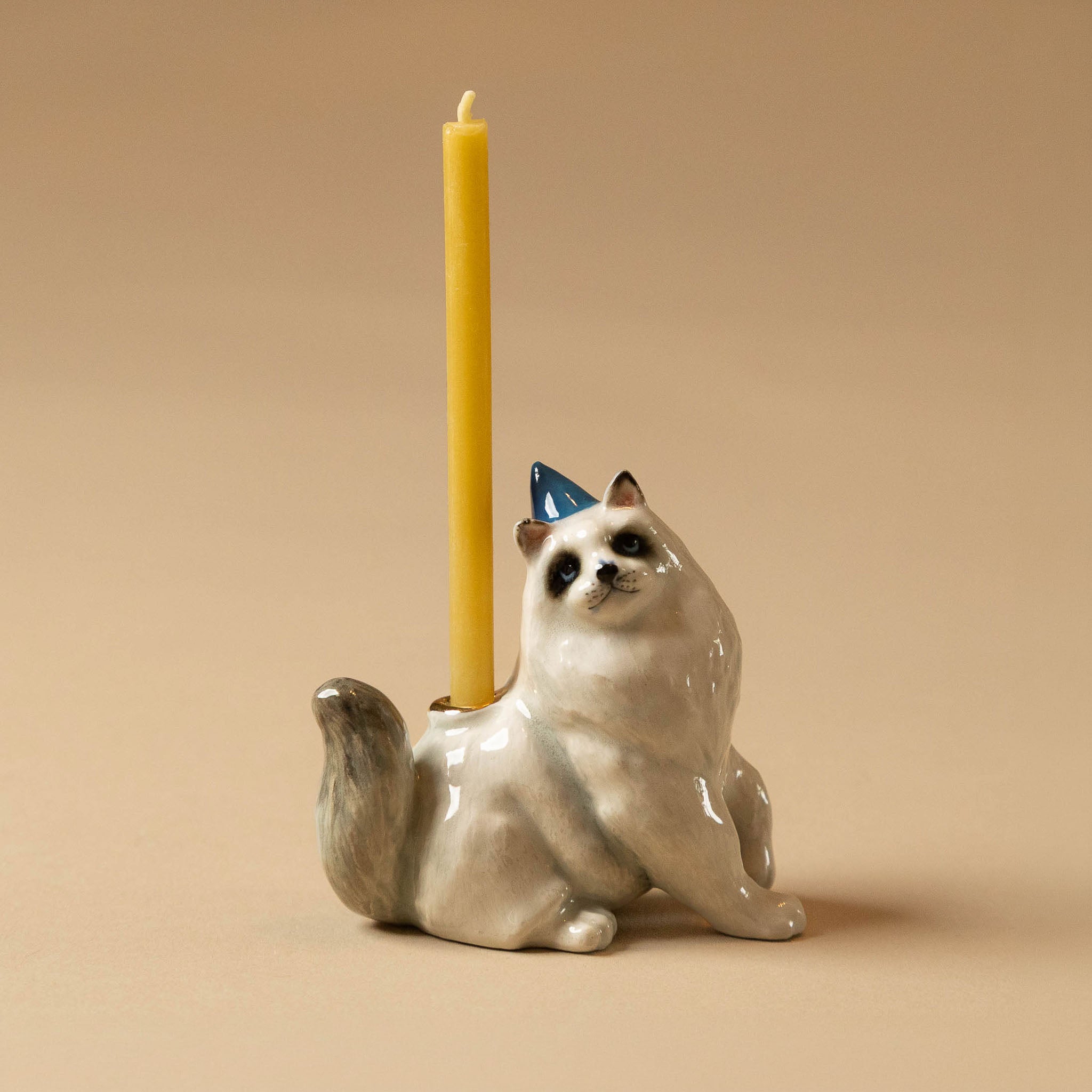heirloom-porcelain-cake-topper-maine-coon-cat