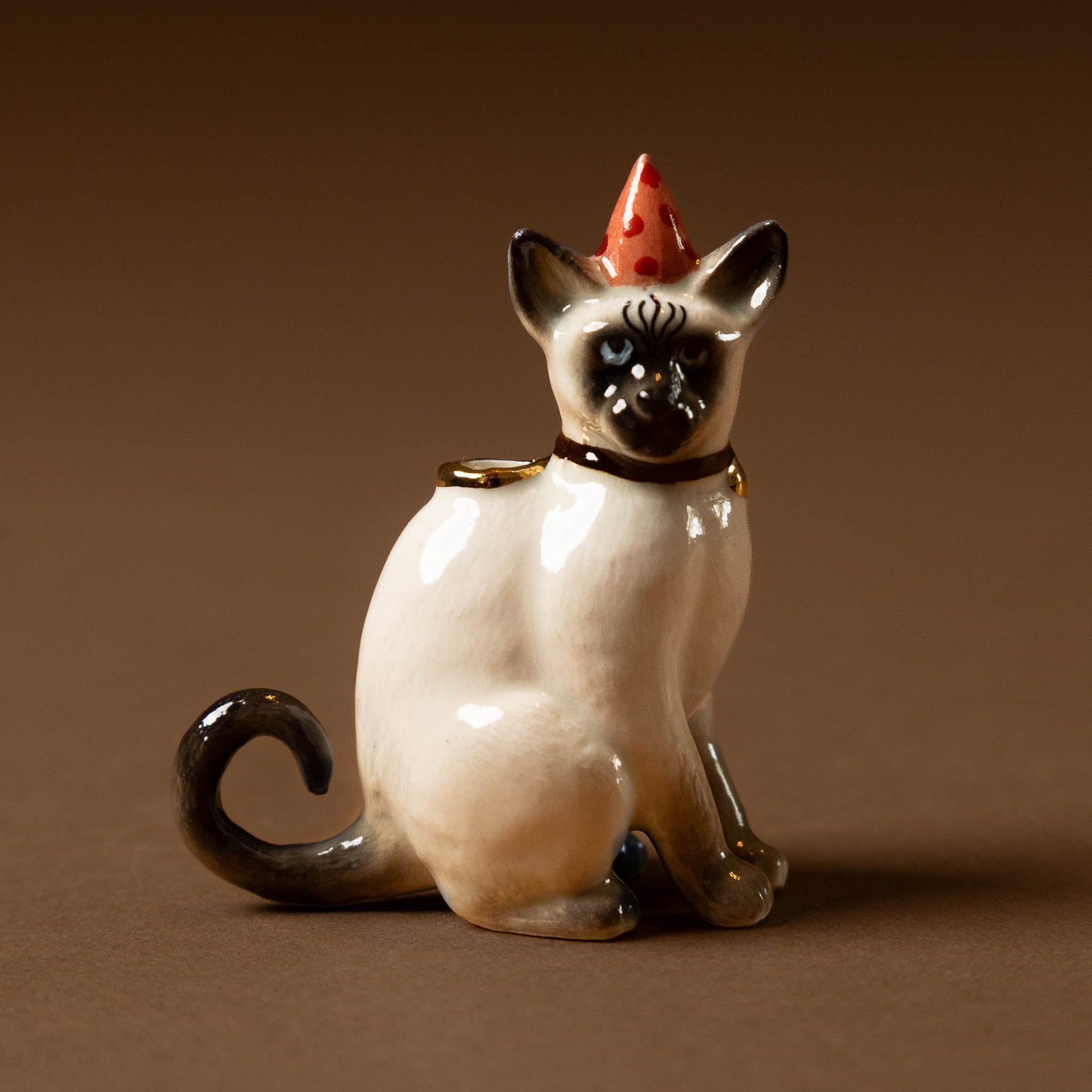 Heirloom Porcelain Cake Topper | Siamese Cat