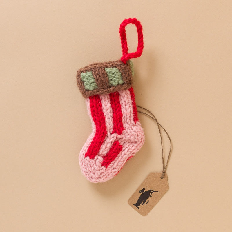 knit_stocking_ornament_sandy_cane_strip