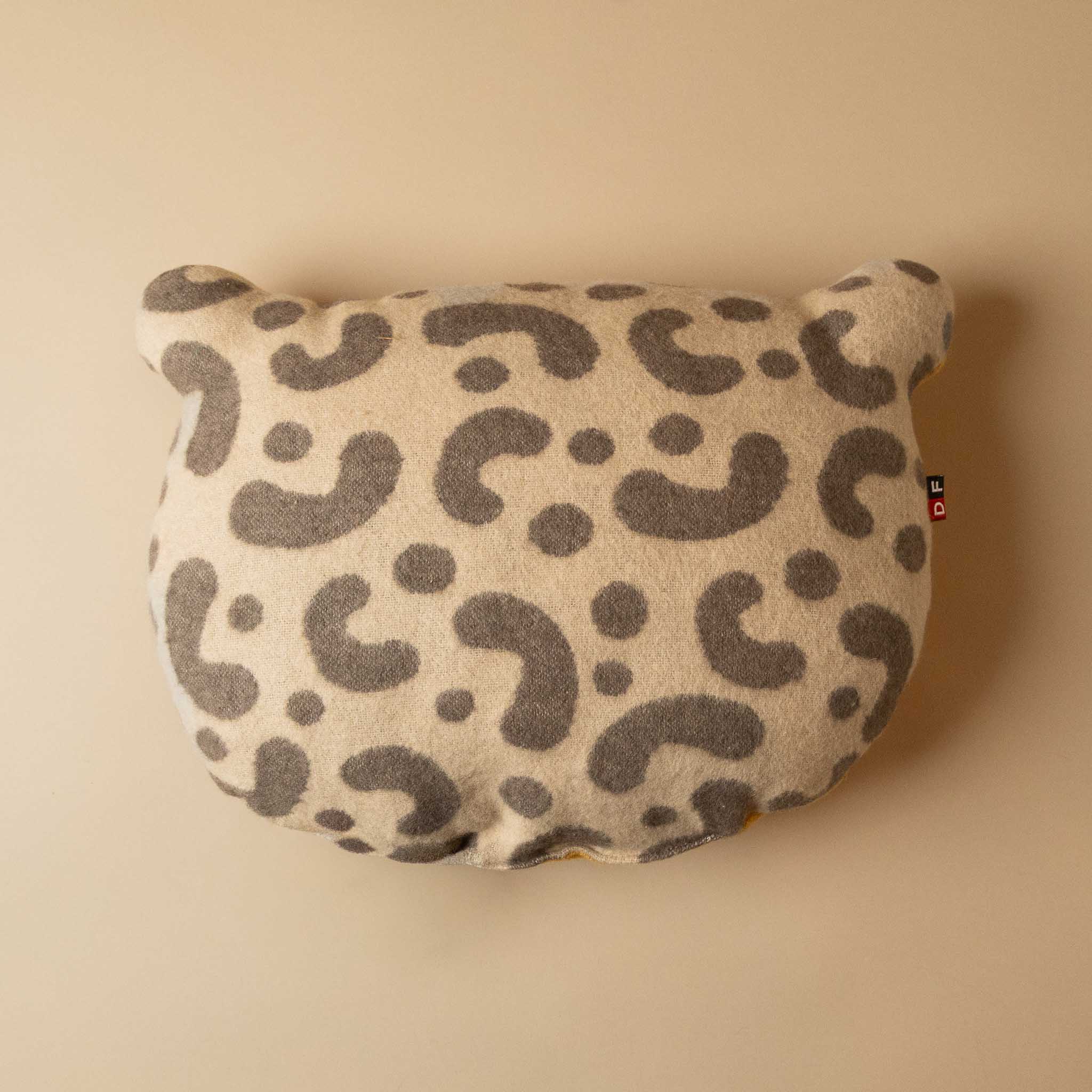 leo-the-leopard-cushion