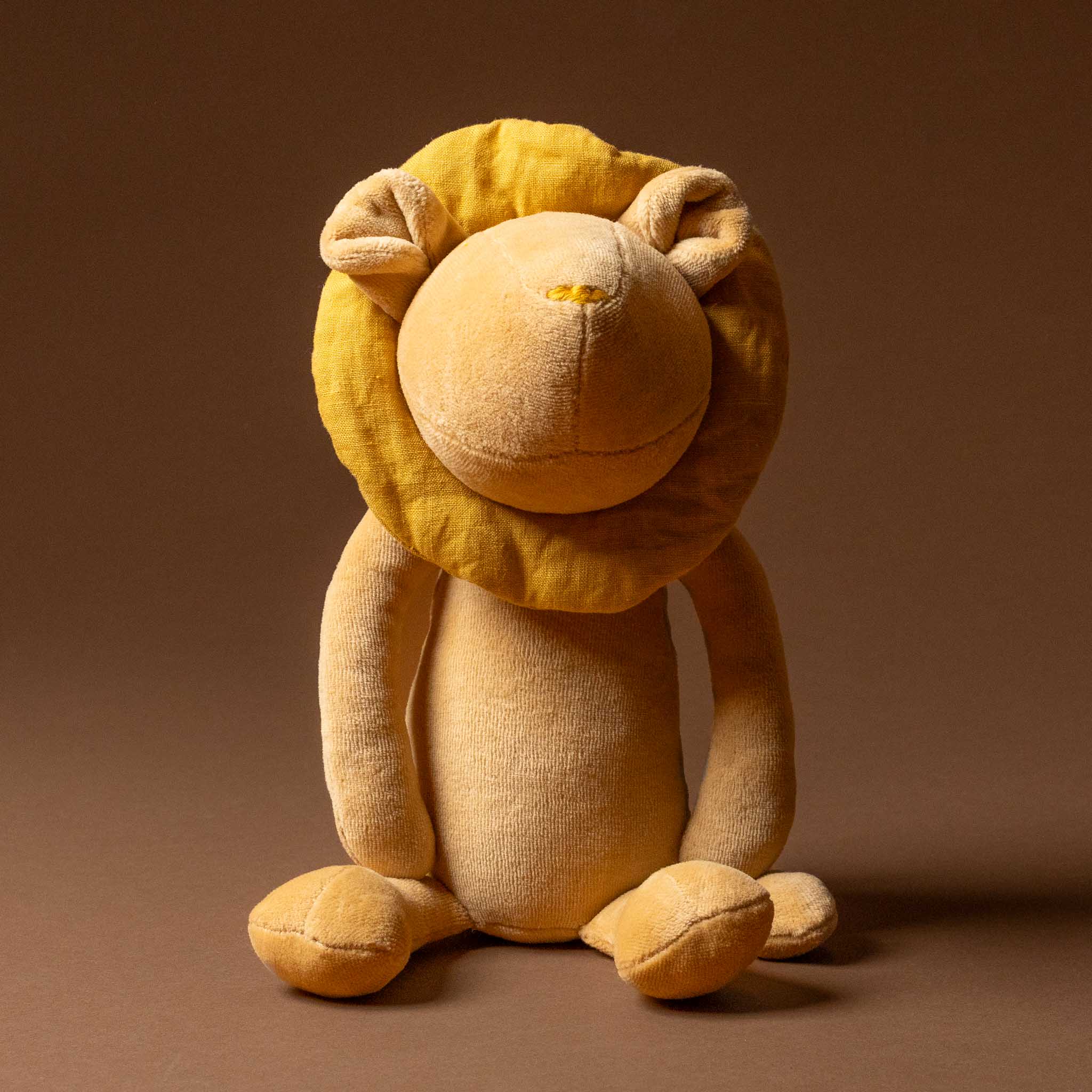 leo-the-petite-lion-cub-stuffed-animal