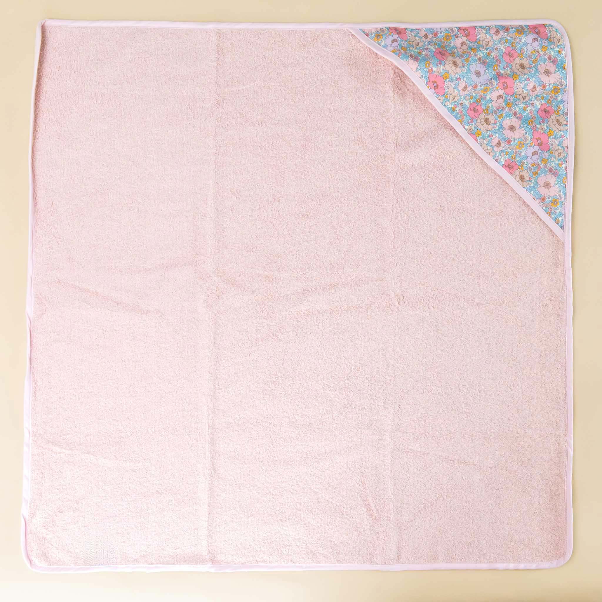 liberty-pink-bath-towel-sofia-pink-blue-and-orange-floral-with-pink-trimmed-hood