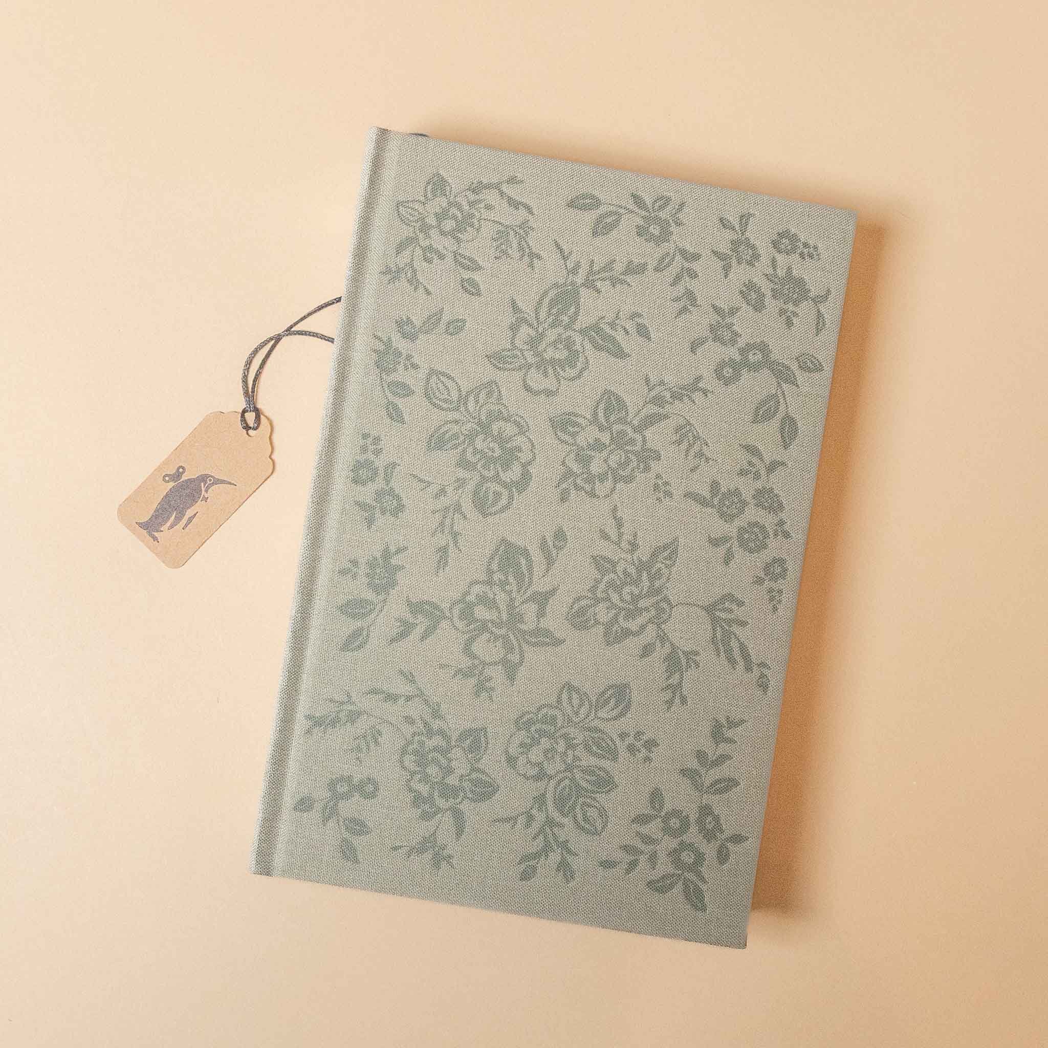 linen-embossed-sketchbook-green-floral
