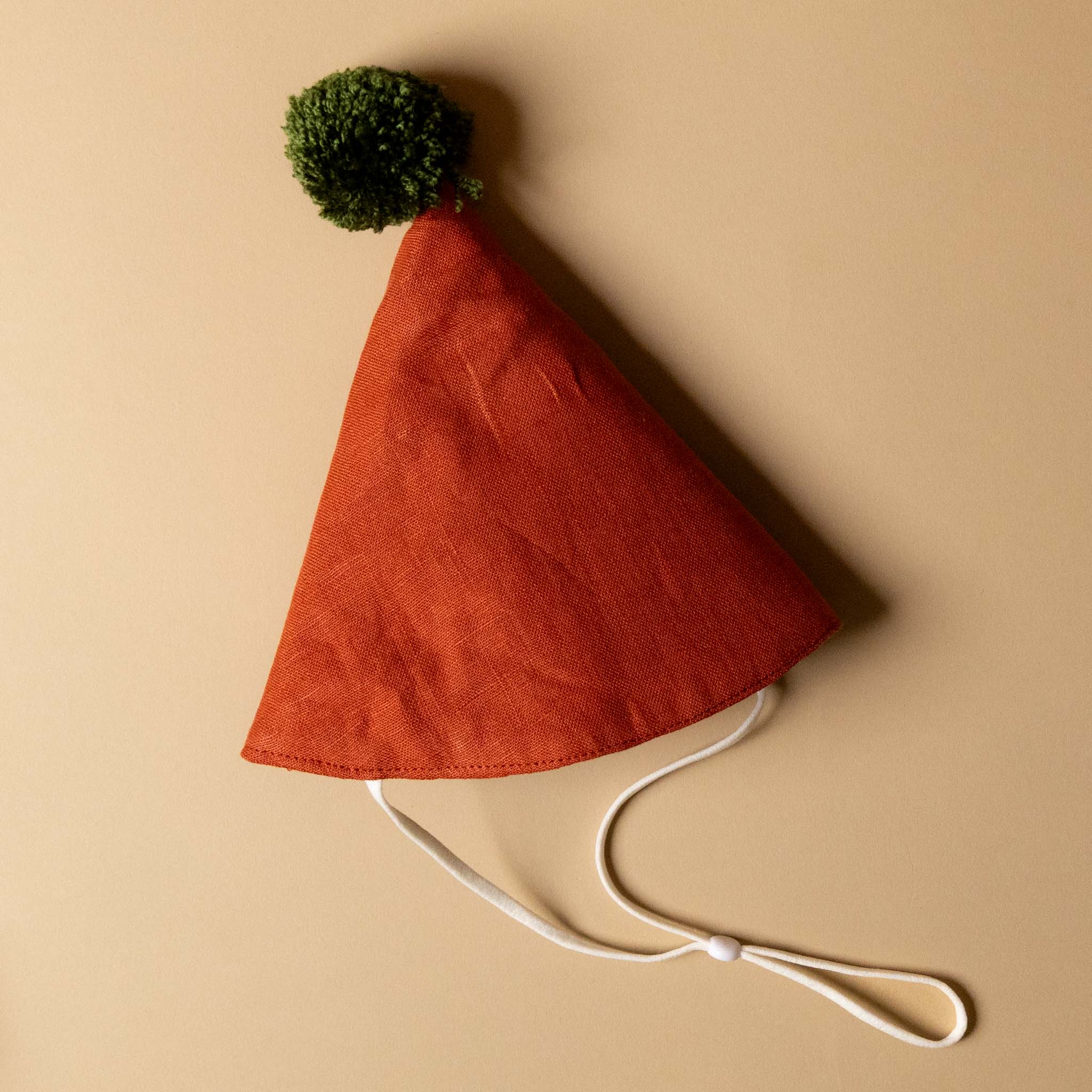 linen-party-hat-terracotta