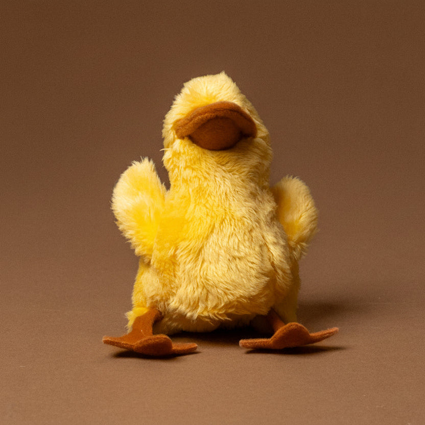 little-duck-chick-finger-puppet