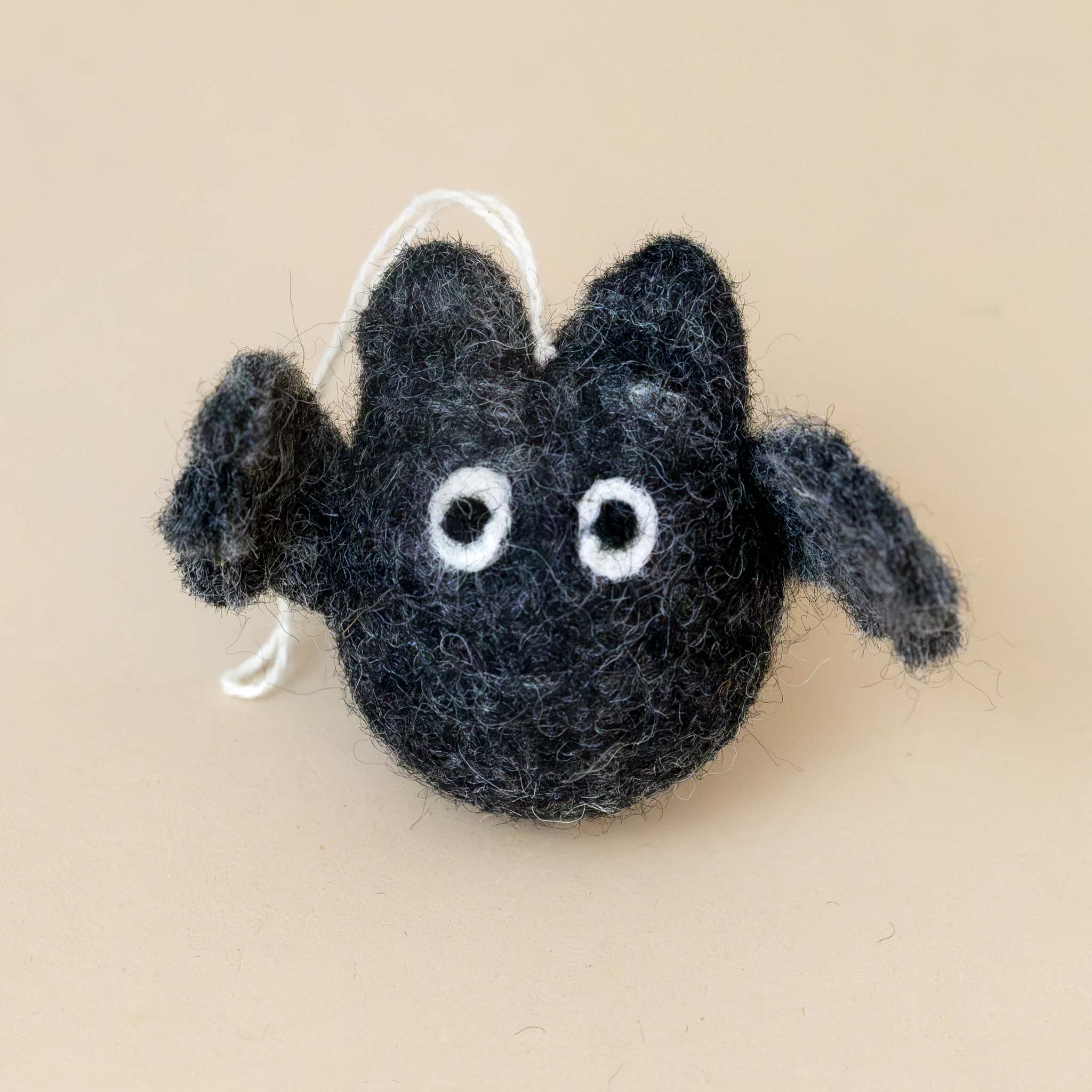 little-felt-bat-ornament