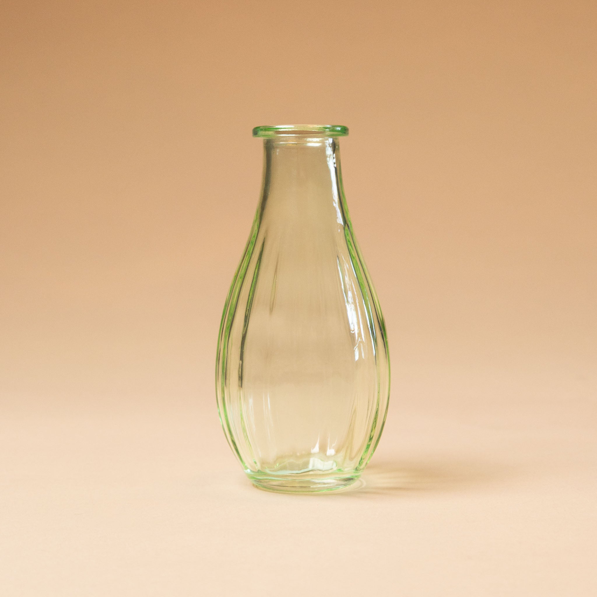 little-glass-bud-vase-verte