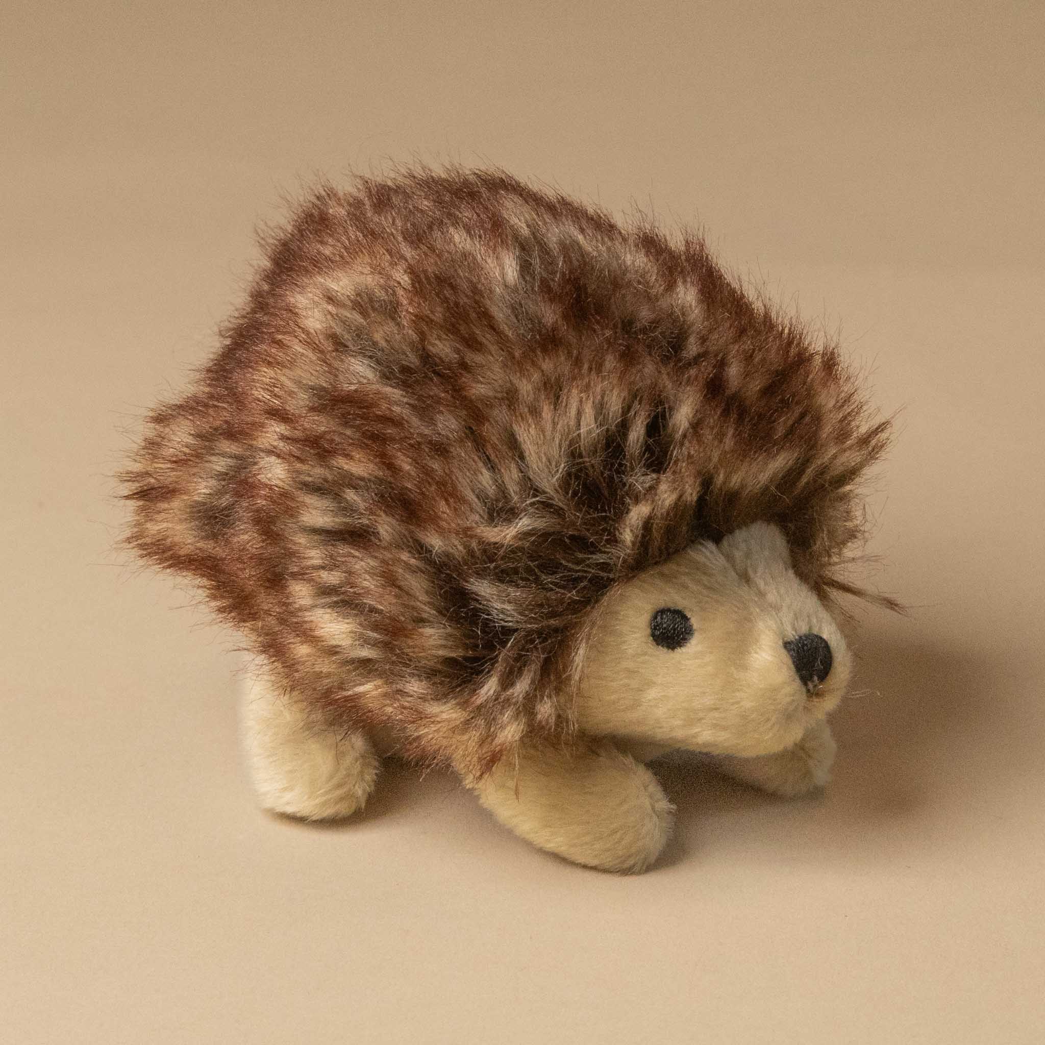 little-hedgehog-hand-puppet