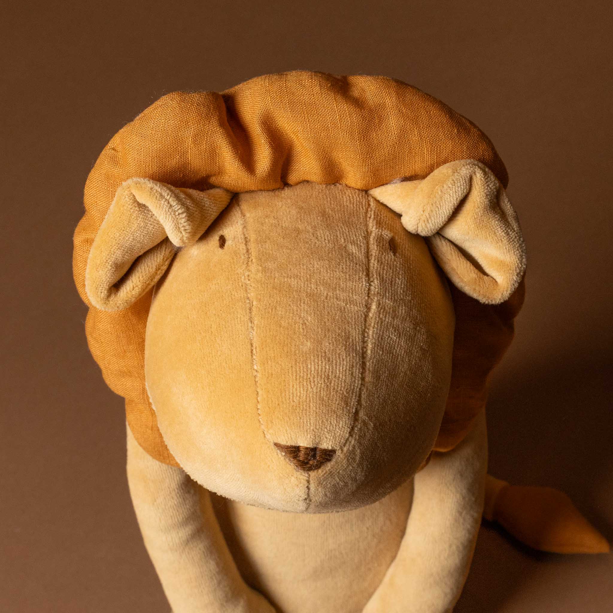 louis-the-grande-lion-stuffed-animal