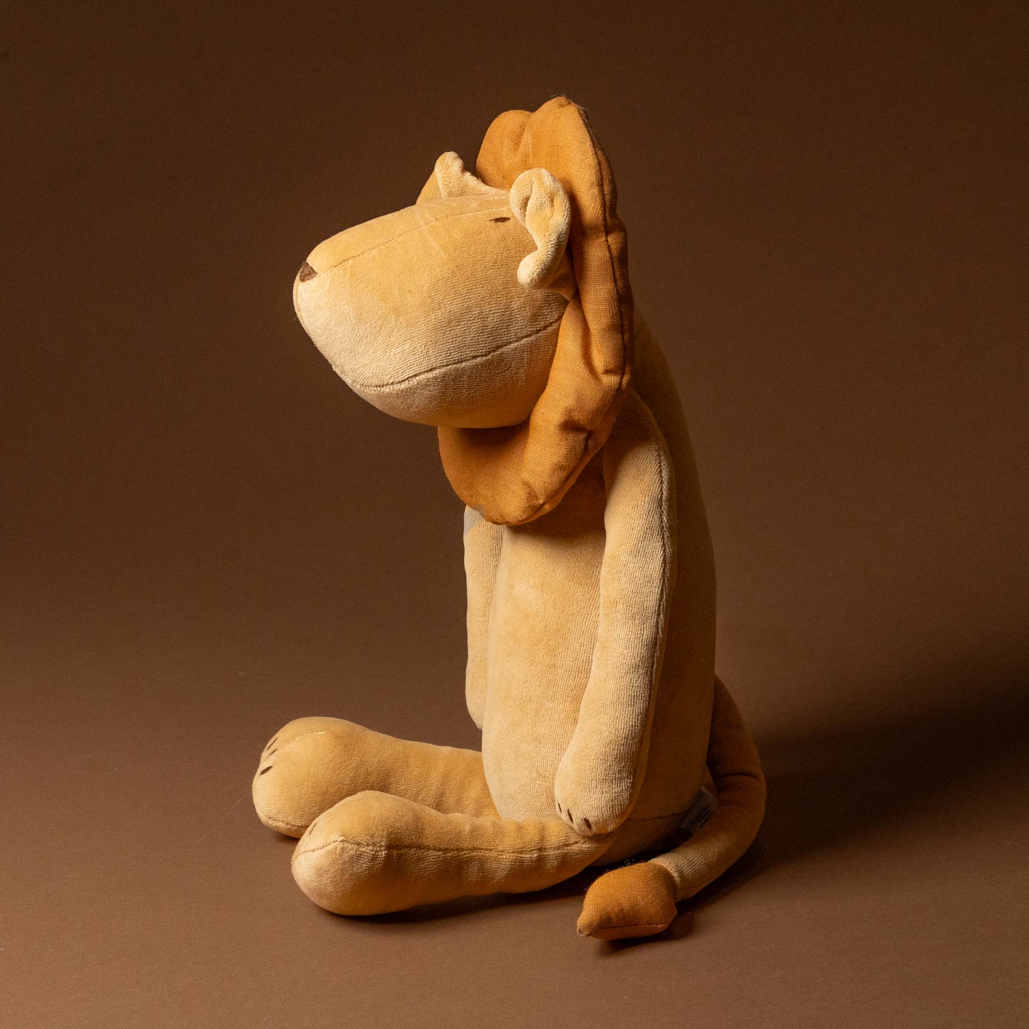 louis-the-grande-lion-stuffed-animal
