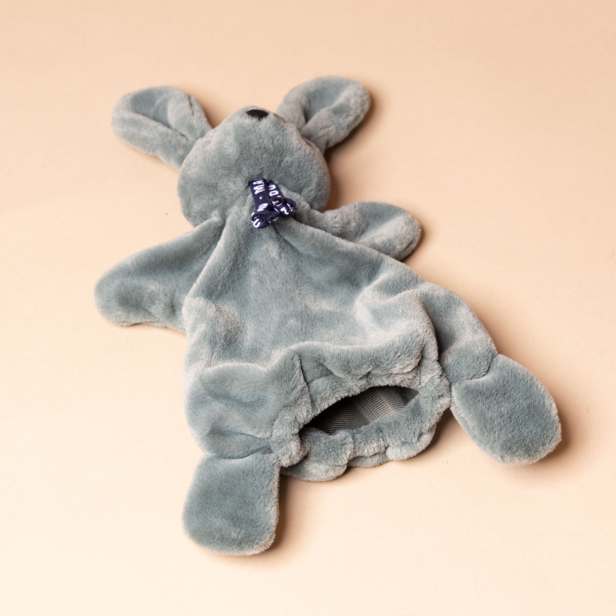 loulou-bunny-hand-puppet-opening