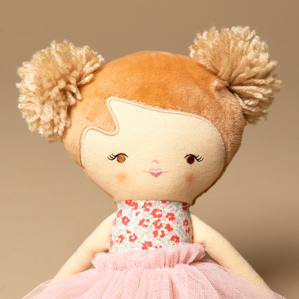 madison-ballet-doll-french-garden-face