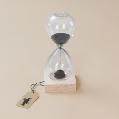 magnetic-hour-glass-with-wooden-base