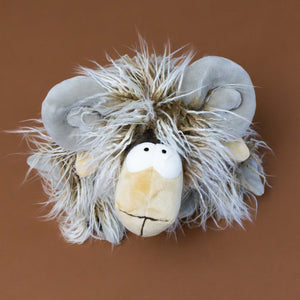 mufflon-muff-ram-stuffed-animal-wide-eyed-with-big-horns