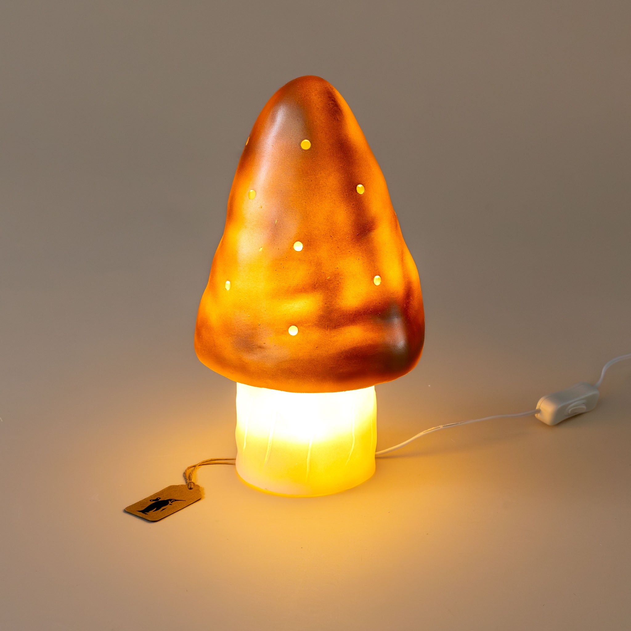 mushroom-lamp-small-copper-lit