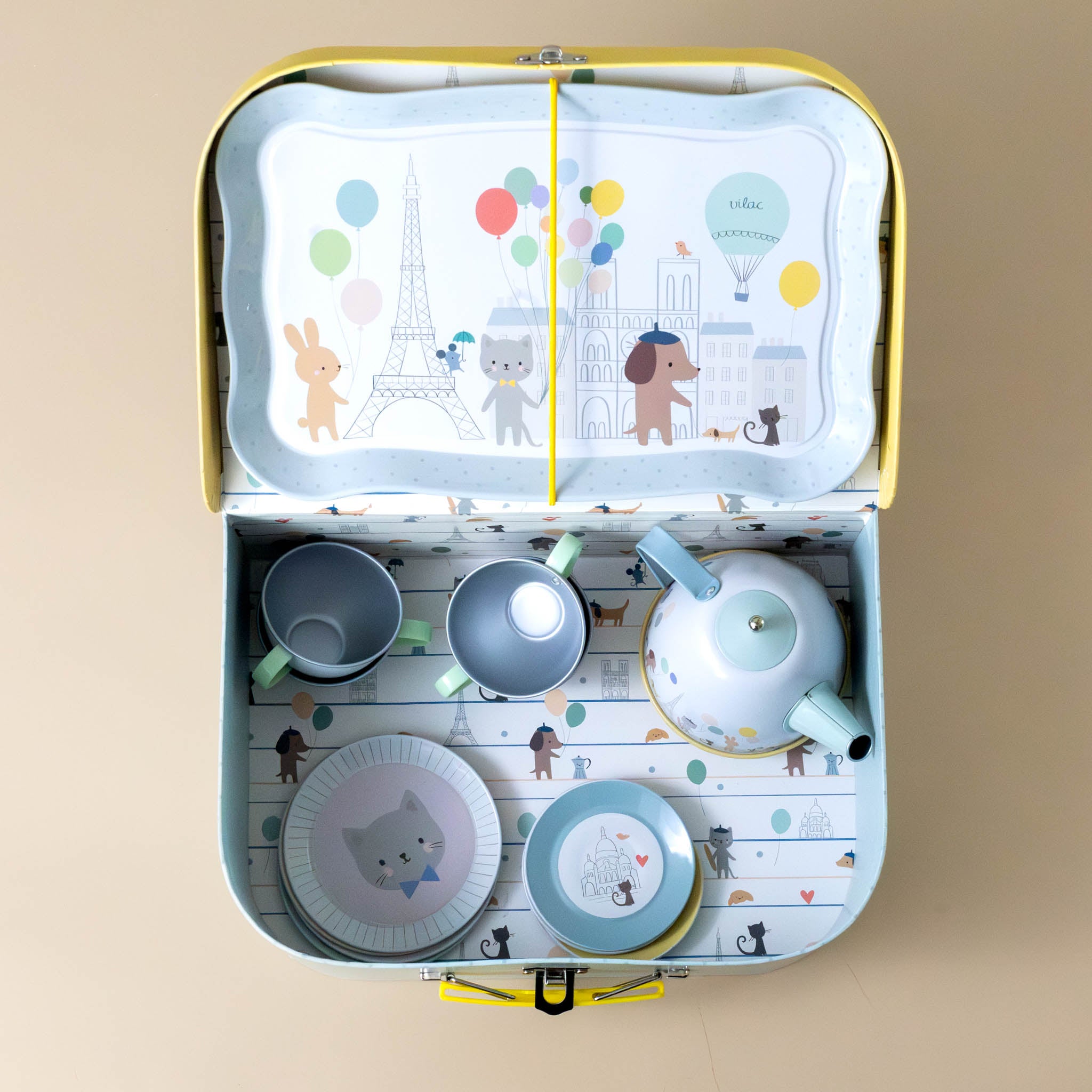 musical-tin-tea-set-with-suitcase-parisian-party