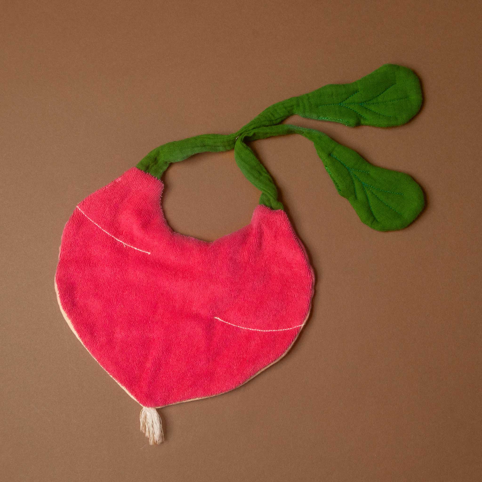 organic-cotton-muslin-bib-radish-1
