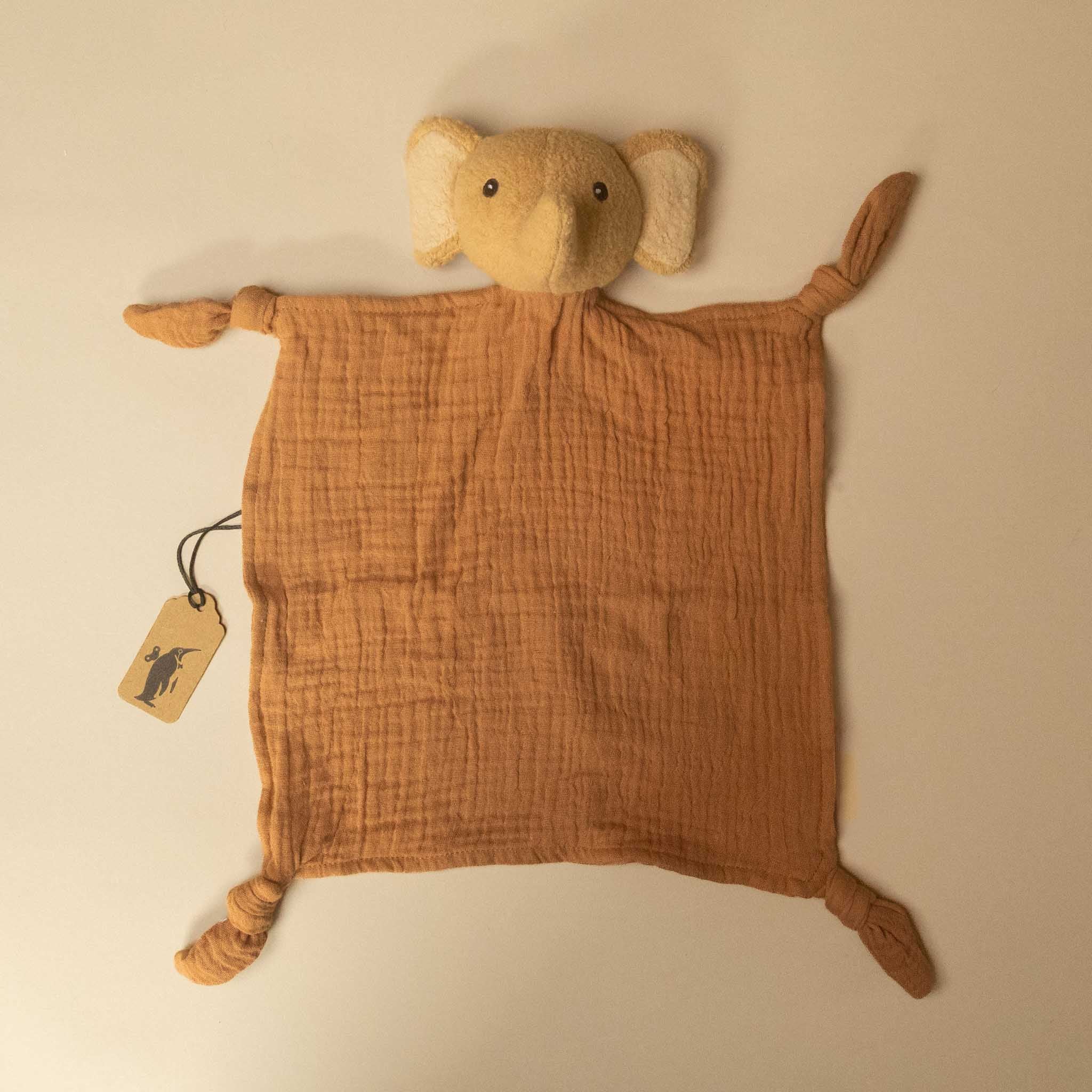 organic-cotton-ollie-elephant-doudou
